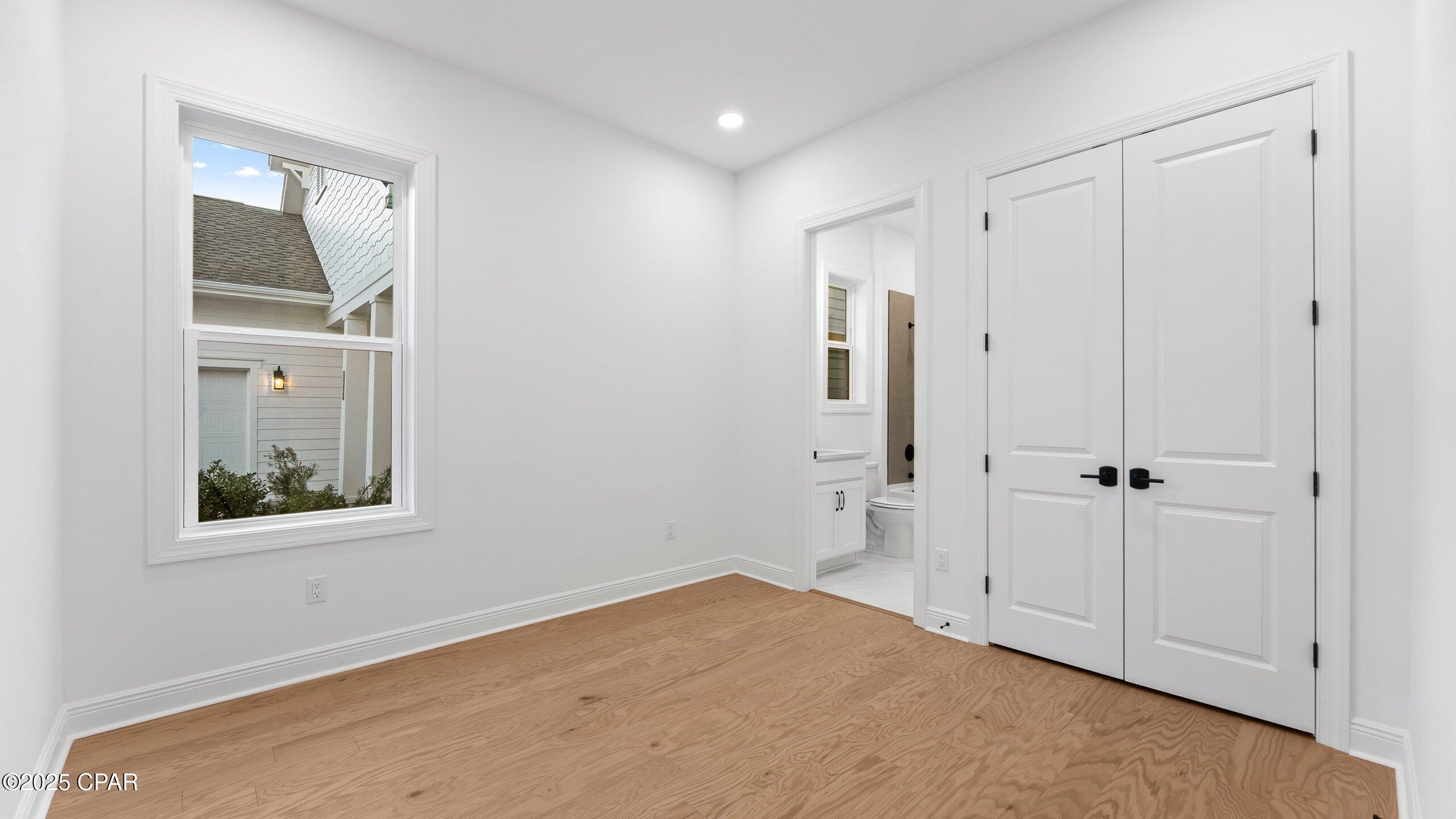 Image 32 For 525 Millbridge Drive