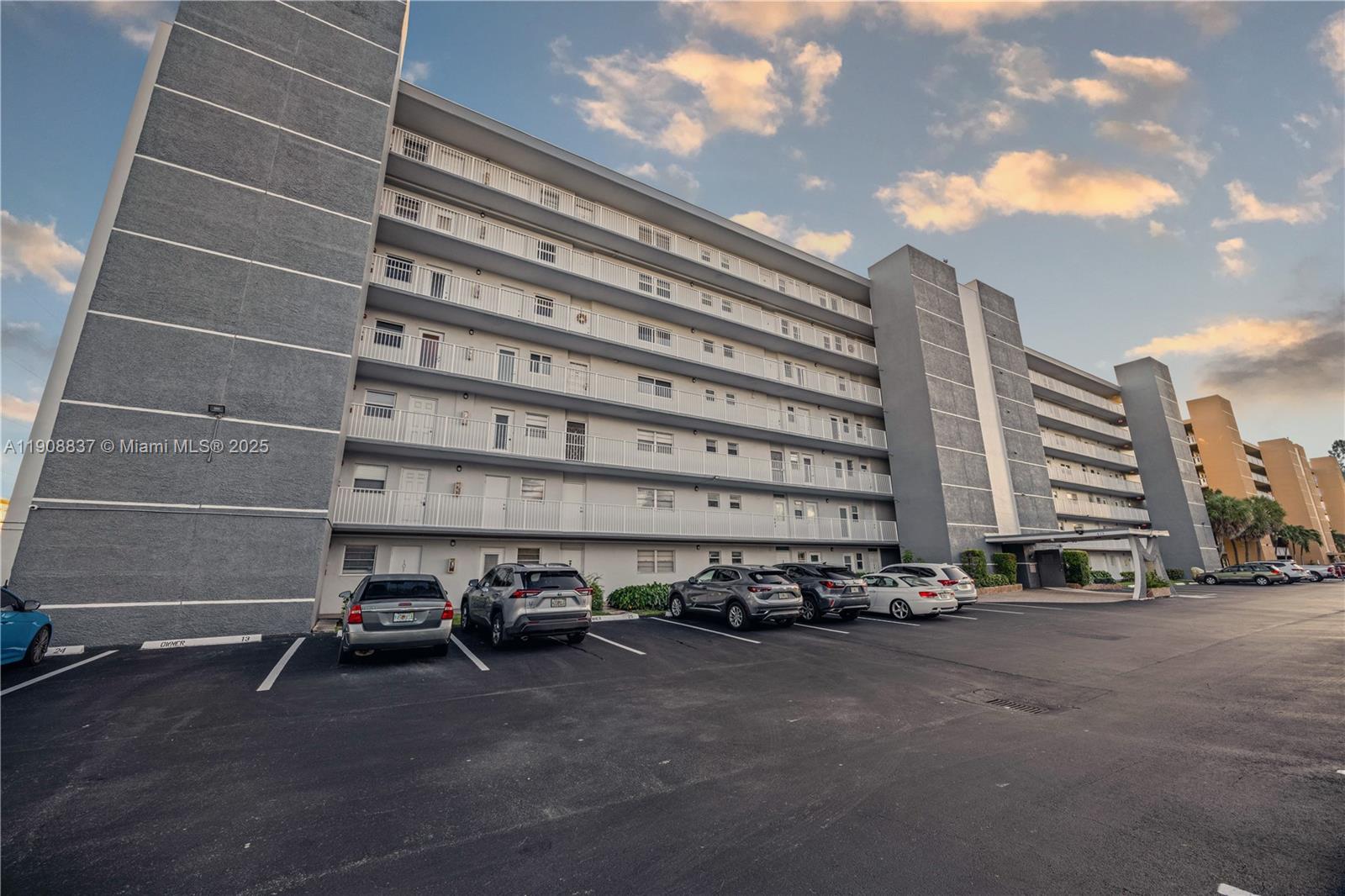 Meadowbrook Towers Condo