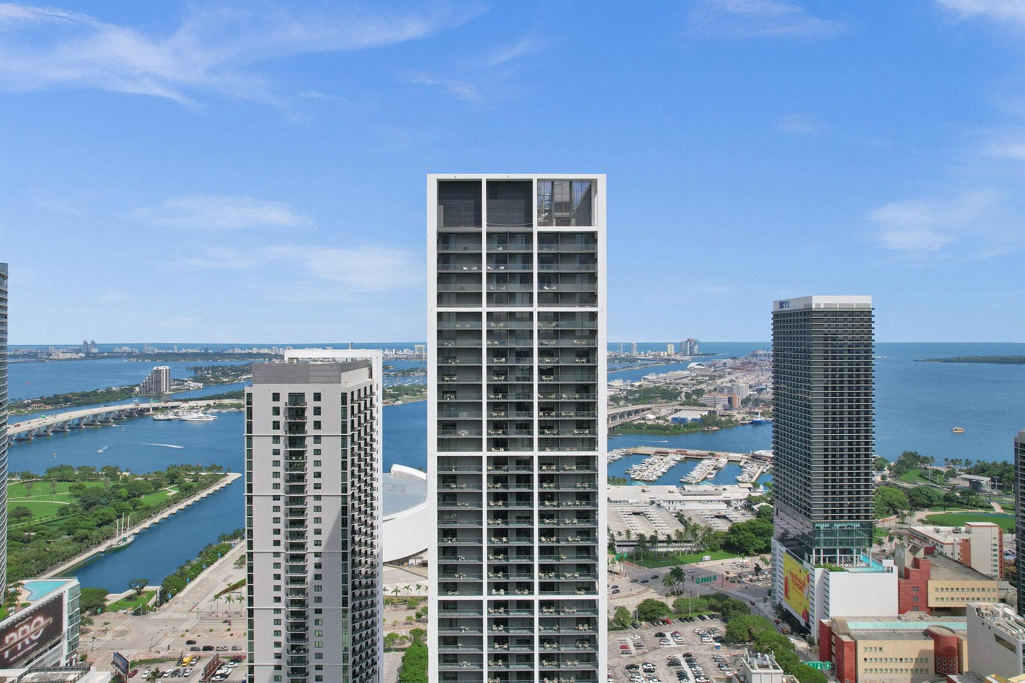 Condo for Rent in Miami, FL