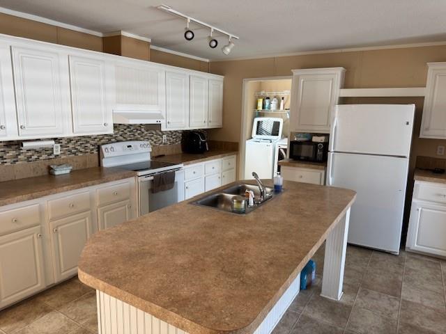 Homes for sale in Davie, FL | 3 Gardenia Ln, Davie, FL 33325 | MLS# F10531416