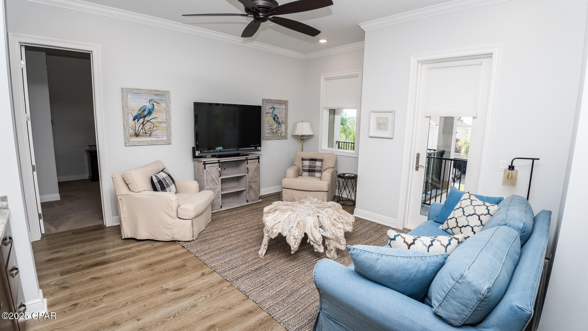 Listing photo id 25 for 235 La Valencia Circle