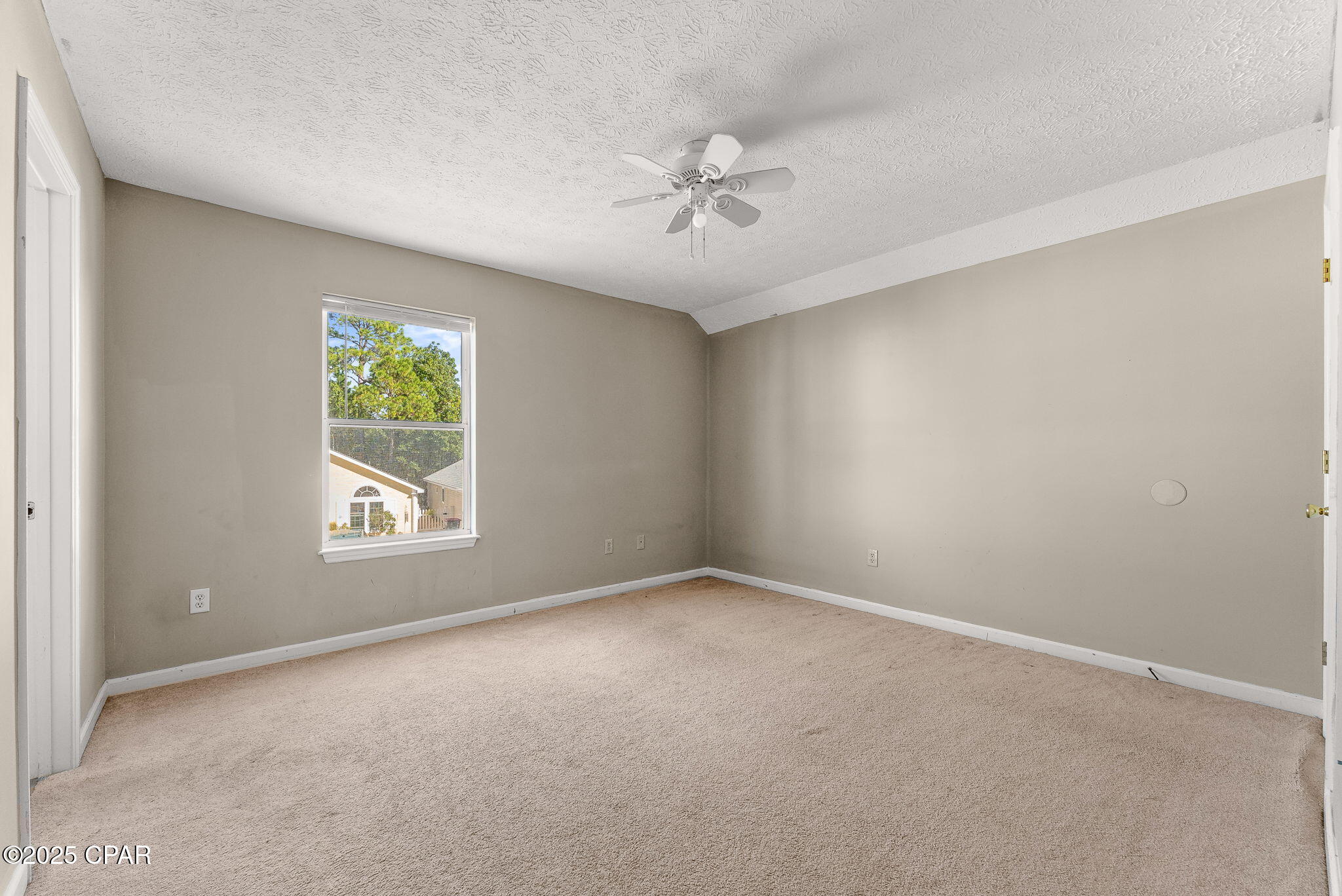 Image 22 For 133 White Cap Way