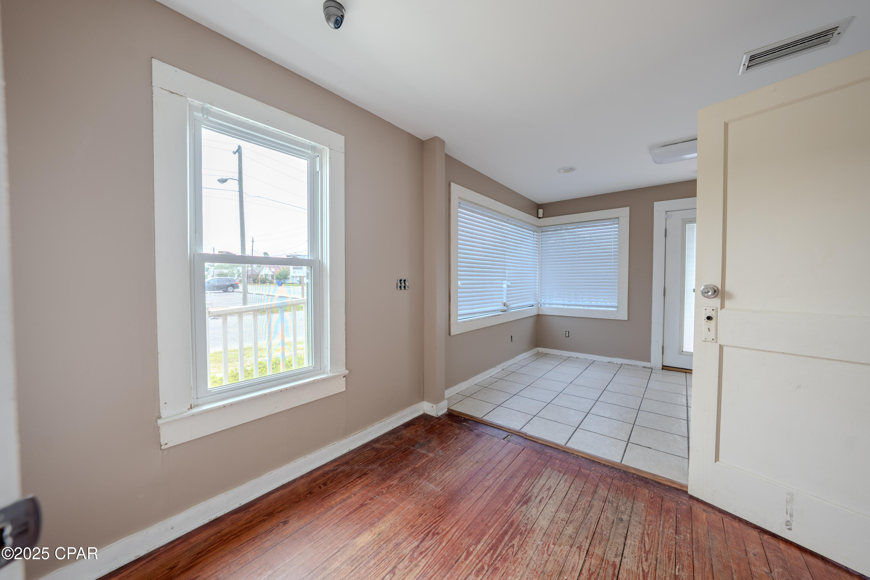 Image 16 For 757 Jenks Avenue