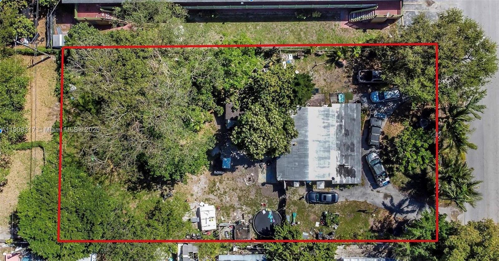 Hollywood Little Ranches