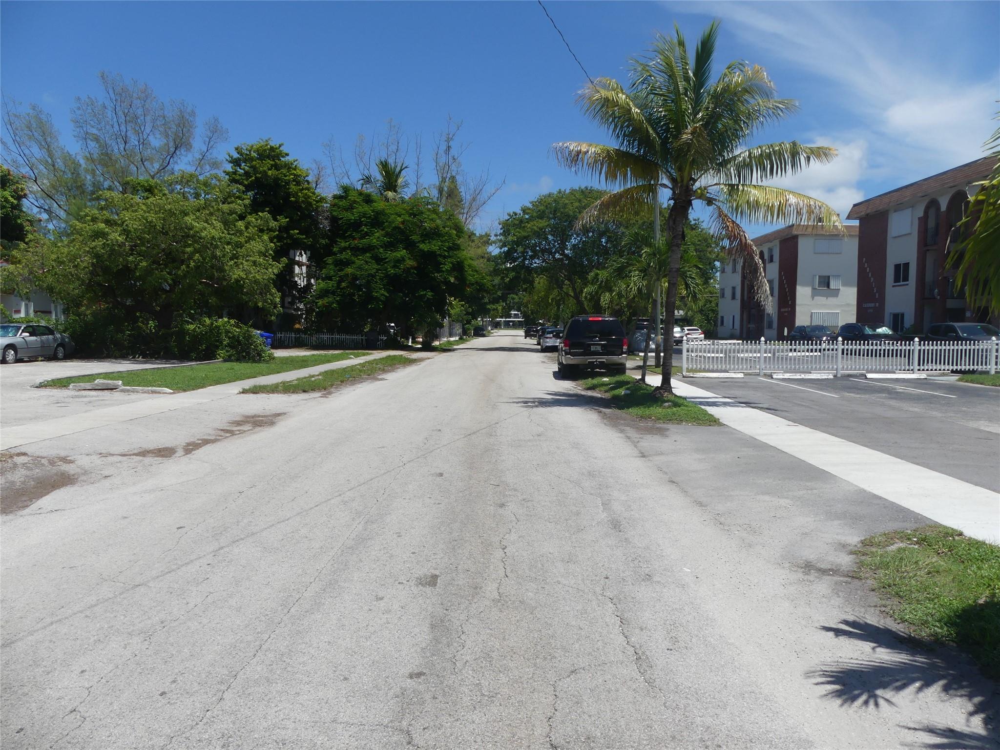 Homes for sale in Hollywood, FL | 2226 Taylor St, Hollywood, FL 33020 | MLS# F10535381