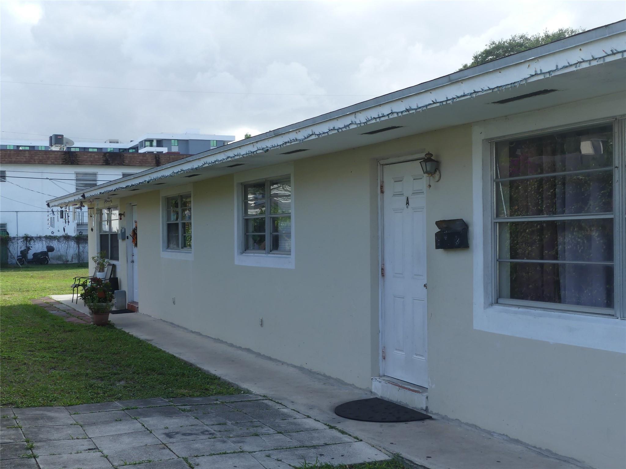 Homes for sale in Hollywood, FL | 2226 Taylor St, Hollywood, FL 33020 | MLS# F10535381