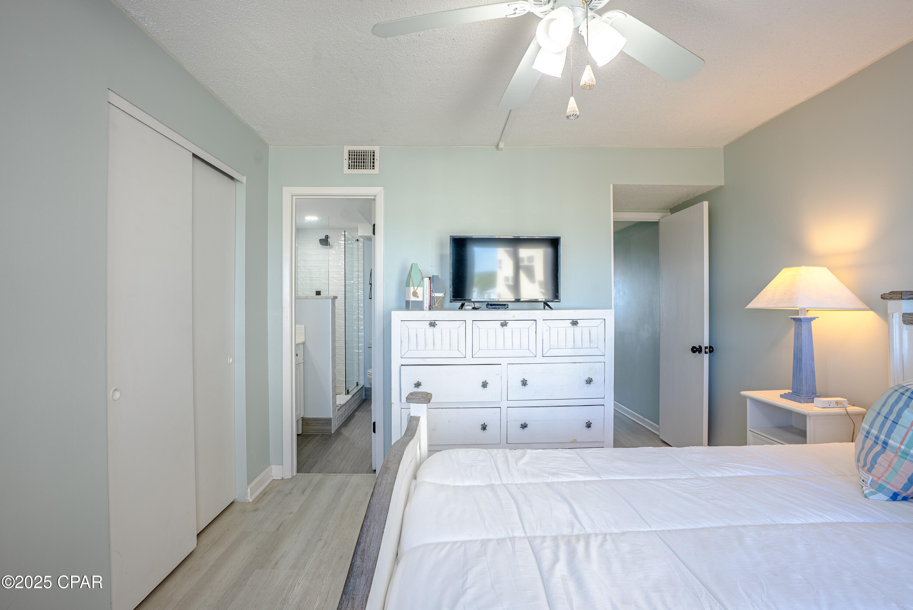 Image 21 For 23223 Front Beach Road 519