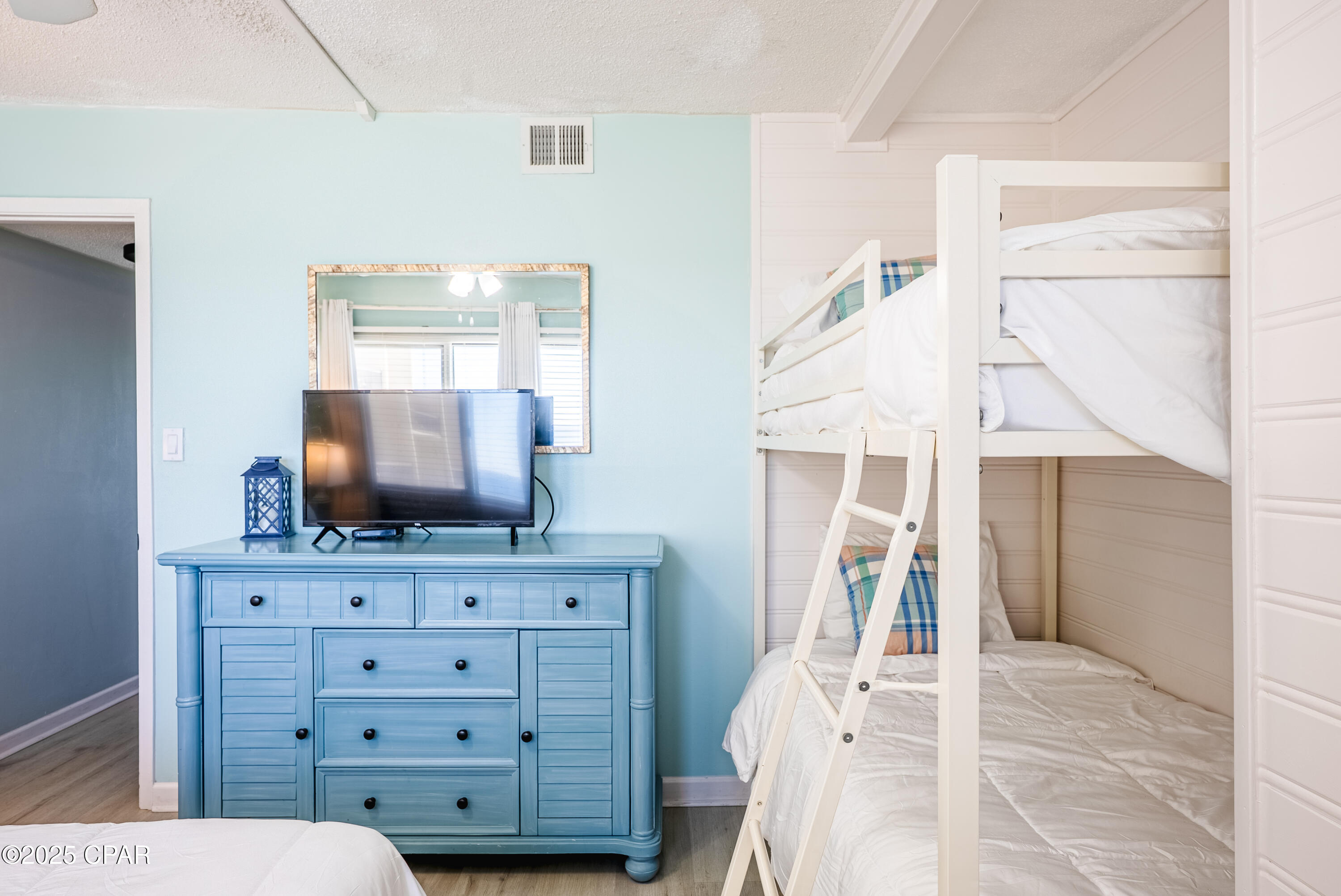 Image 28 For 23223 Front Beach Road 519