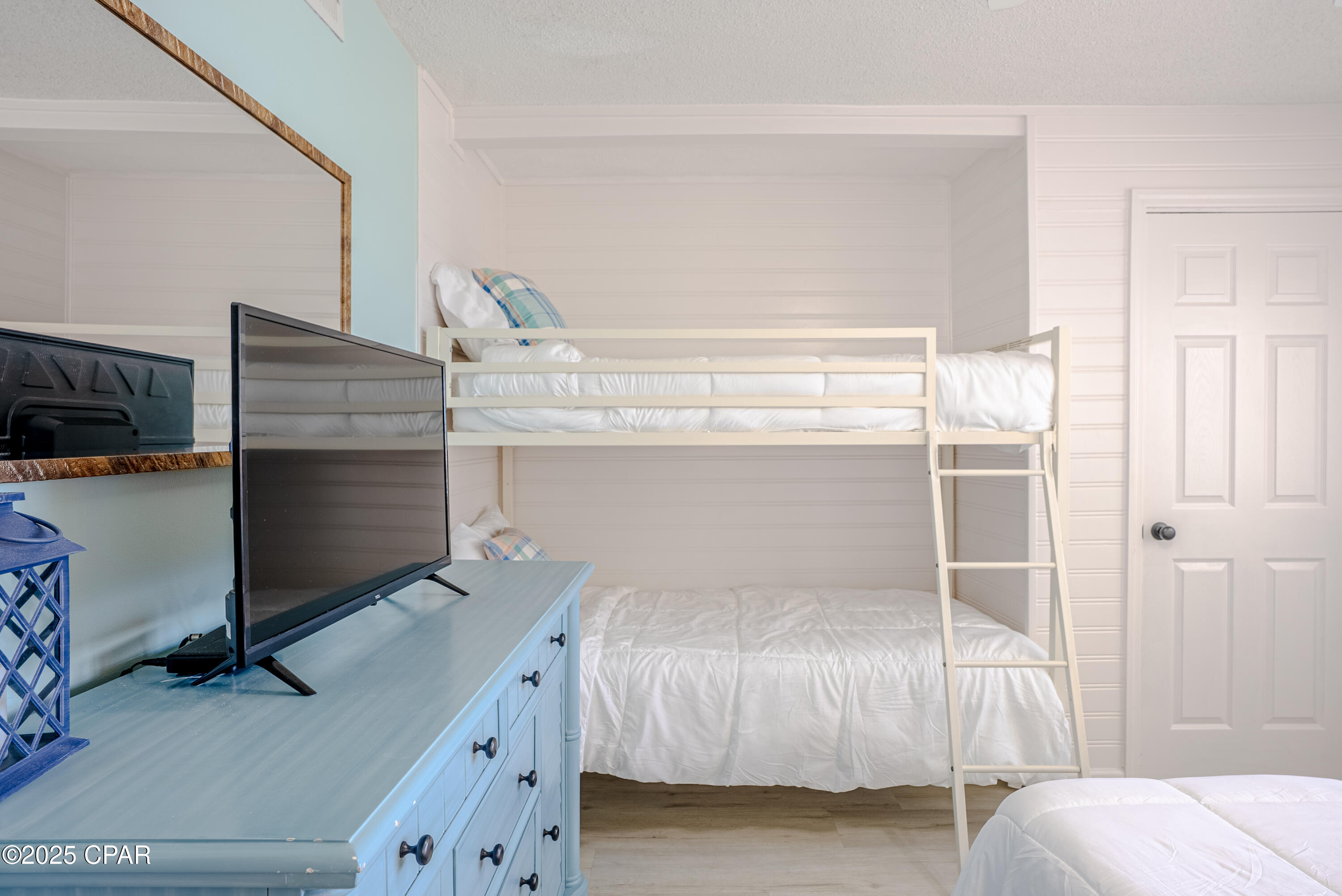 Image 29 For 23223 Front Beach Road 519