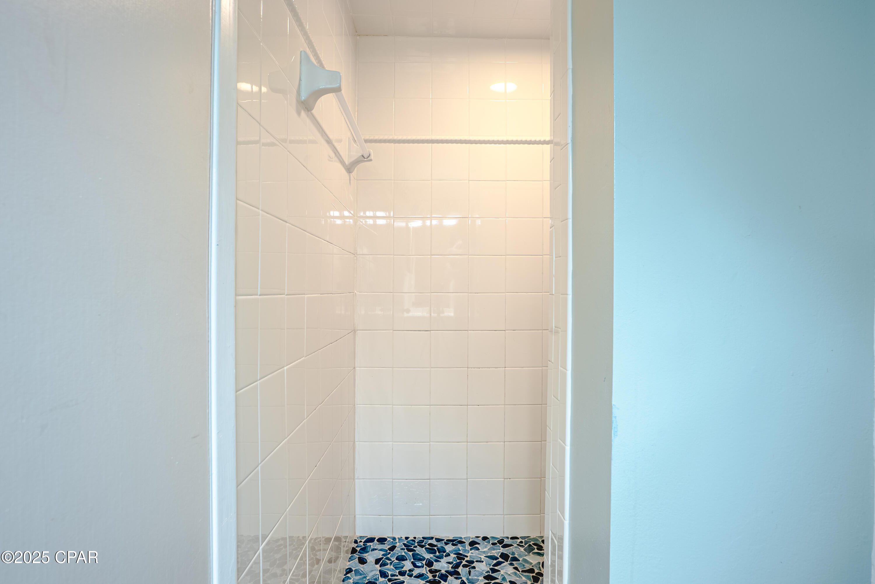 Image 33 For 23223 Front Beach Road 519