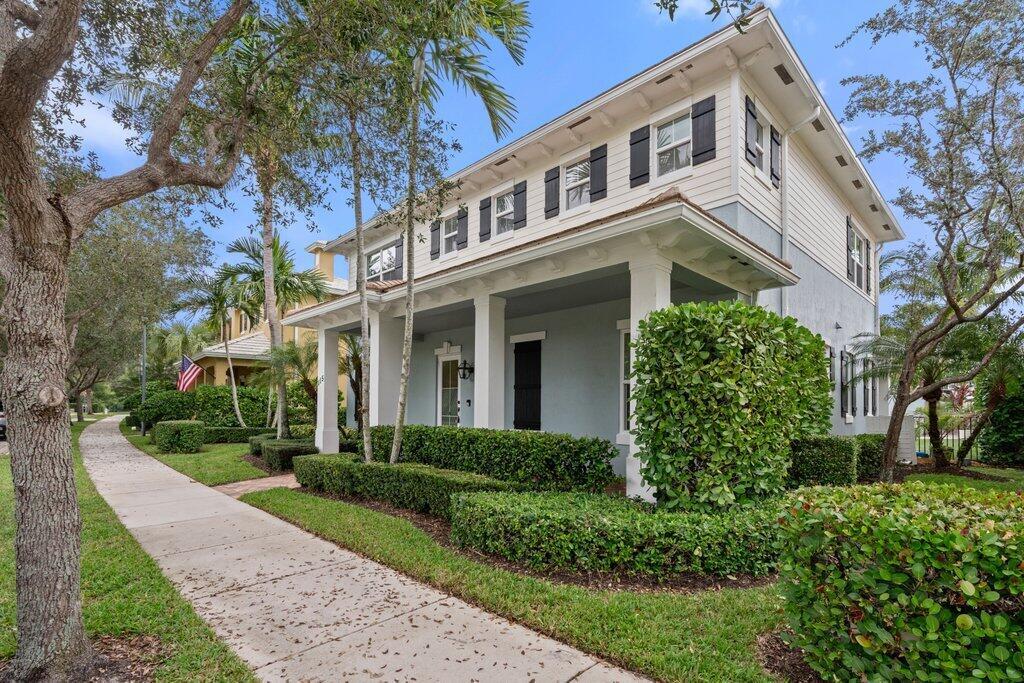 Photo 20 of home located at 115 Leather Leaf Drive, Jupiter FL