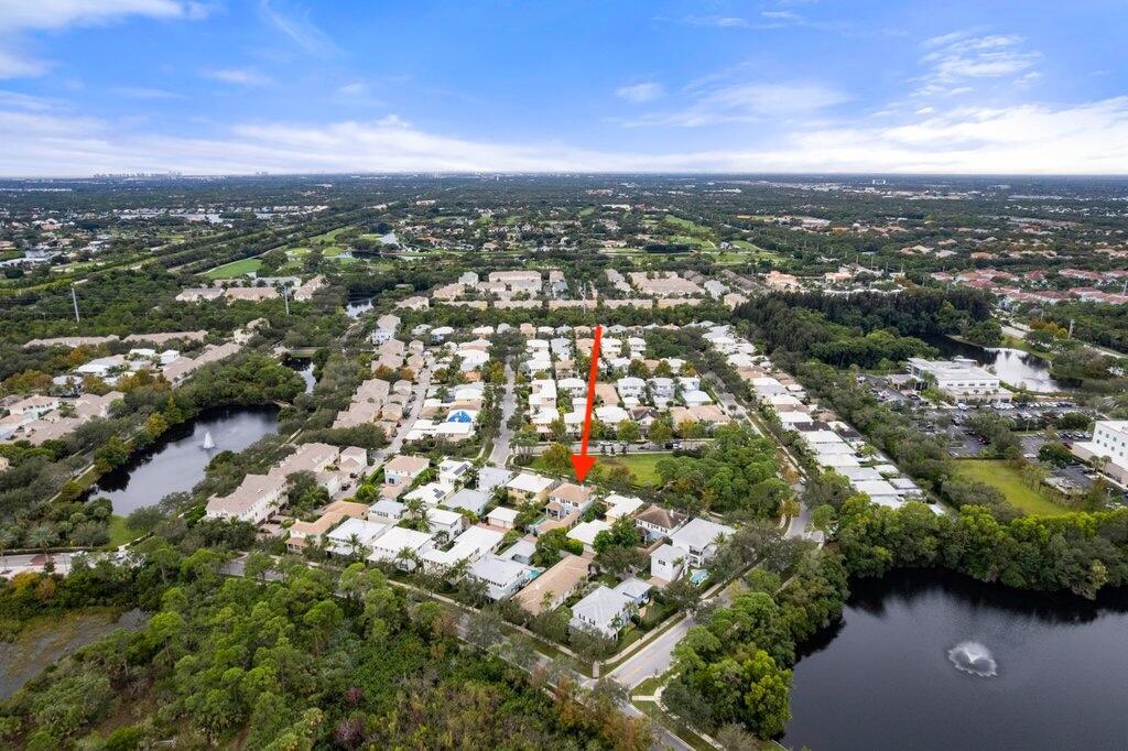 Photo 23 of home located at 115 Leather Leaf Drive, Jupiter FL