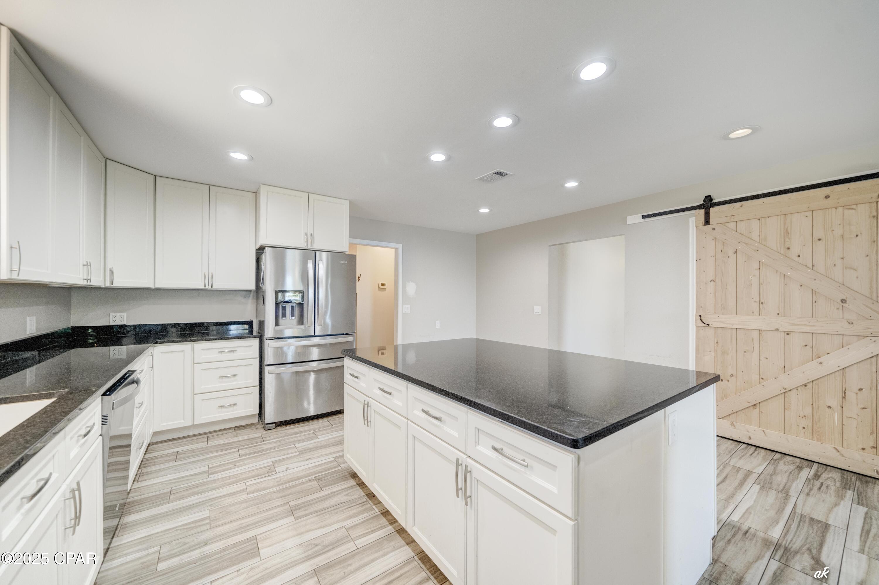 Image 9 For 7017 Hugh Drive