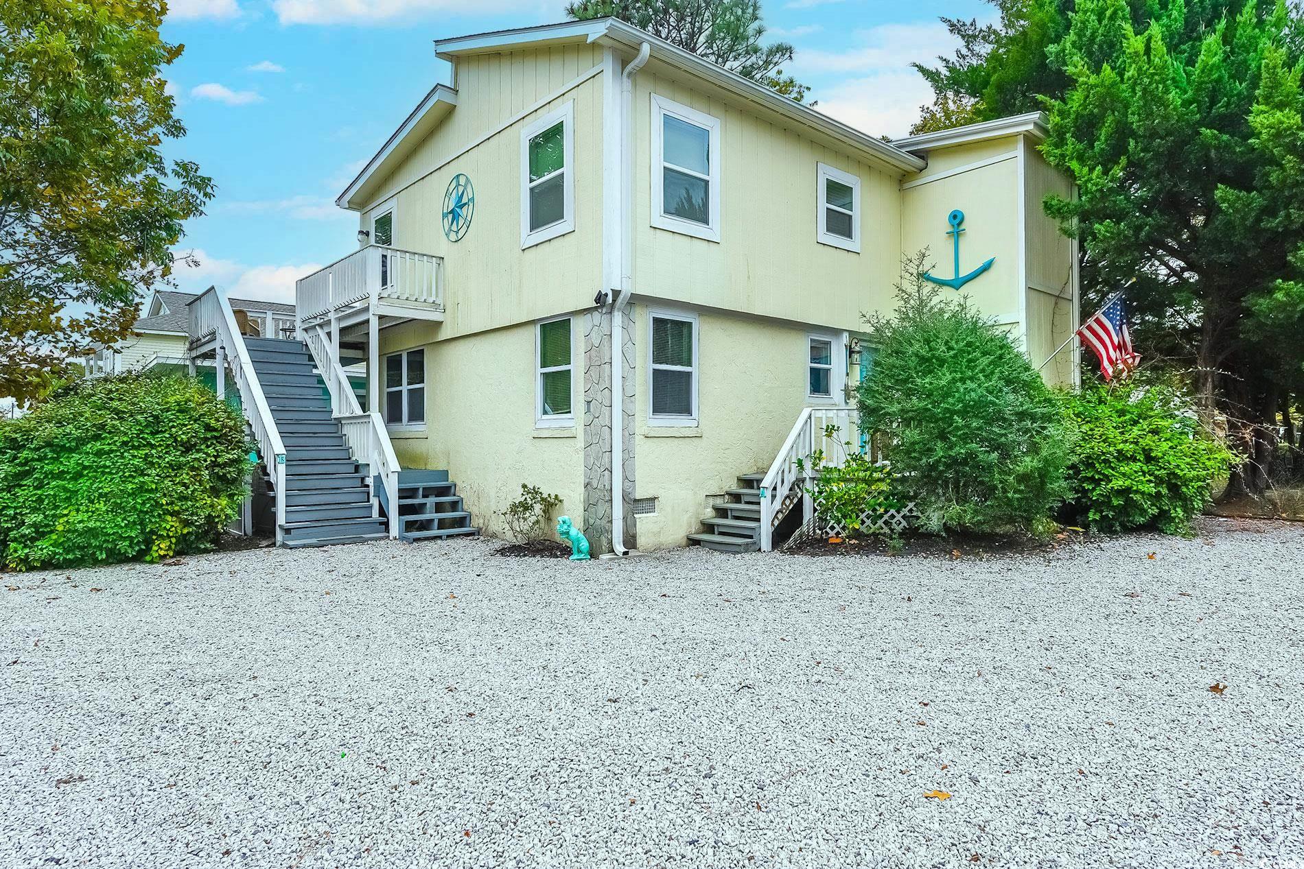 609 15th Ave. S North Myrtle Beach, SC 29582