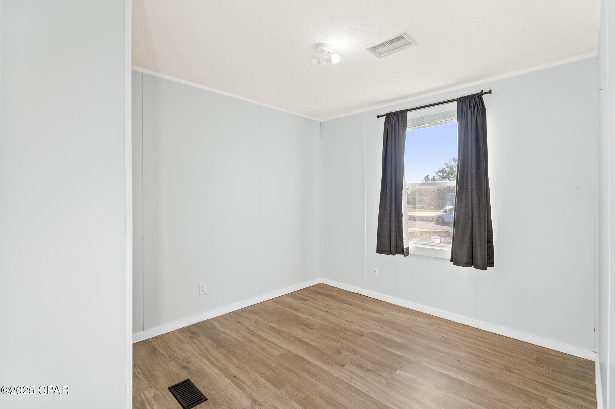 Image 13 For 433 Water Oak Circle