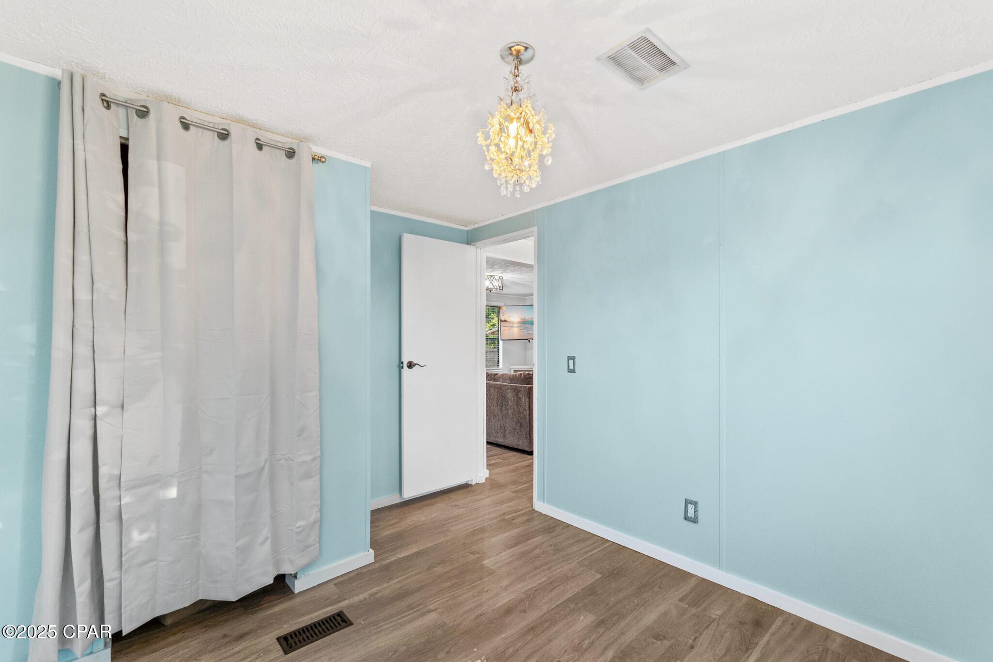 Image 17 For 433 Water Oak Circle