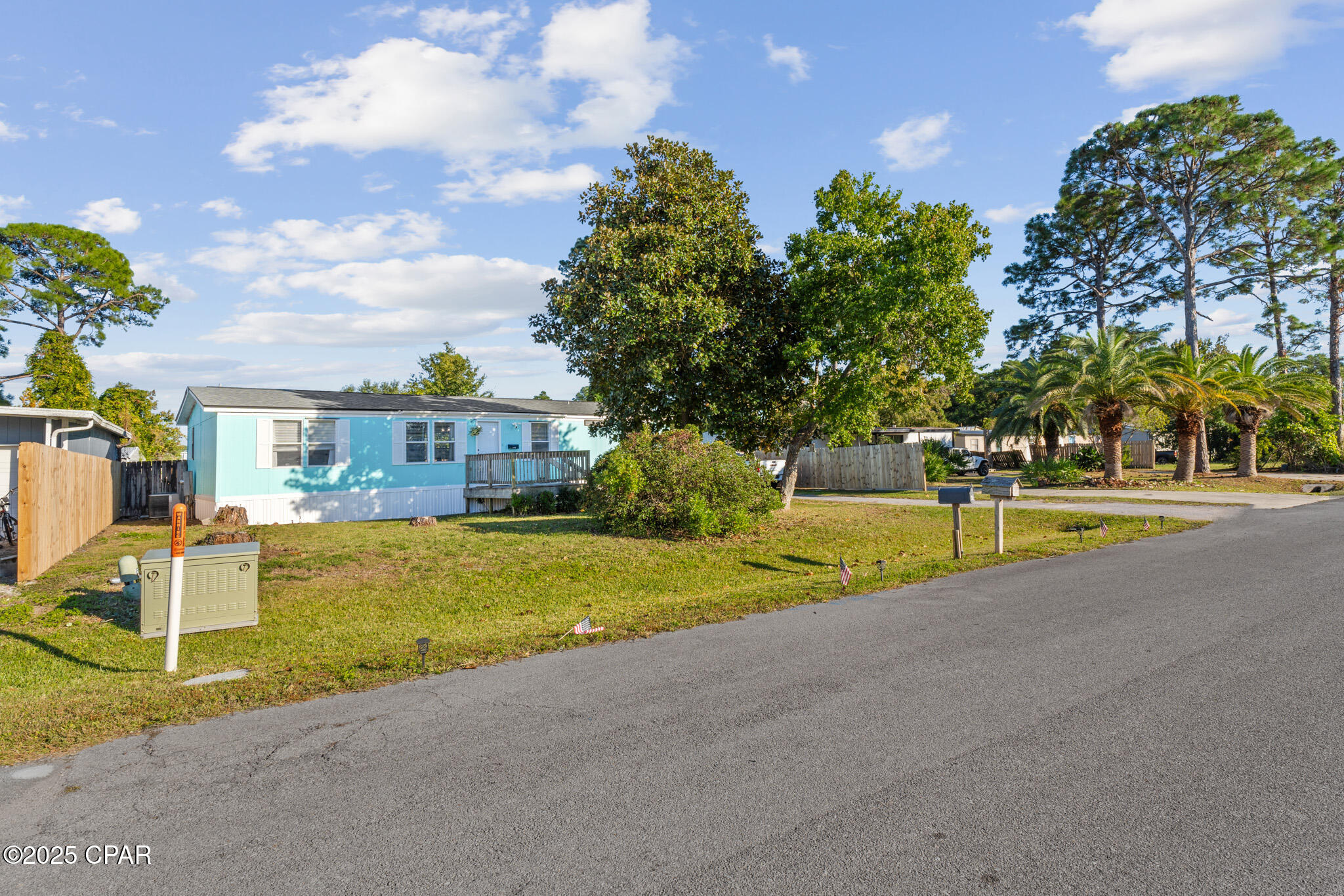 Image 2 For 433 Water Oak Circle