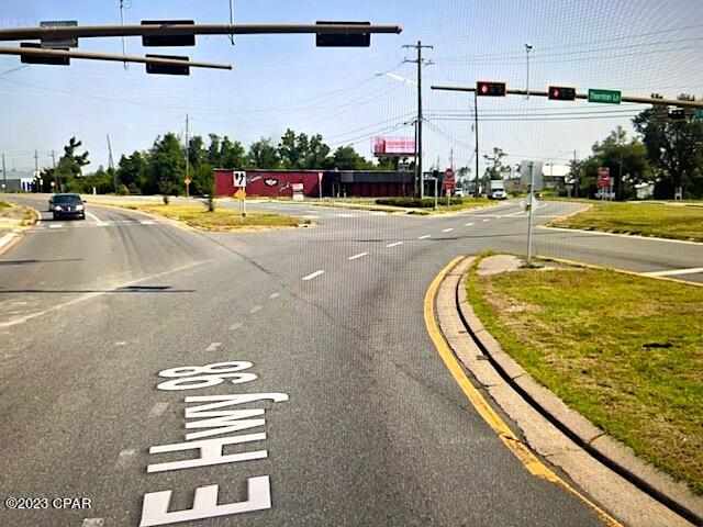 Listing photo id 14 for 5500 Hwy 98 Bus