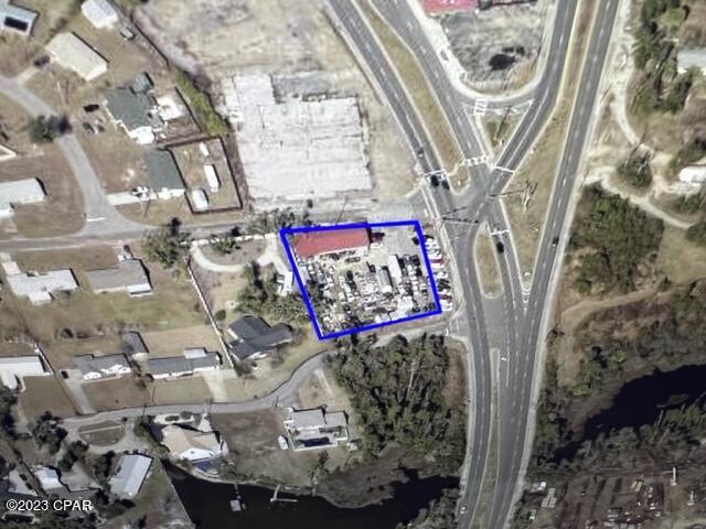 Listing photo id 8 for 5500 Hwy 98 Bus