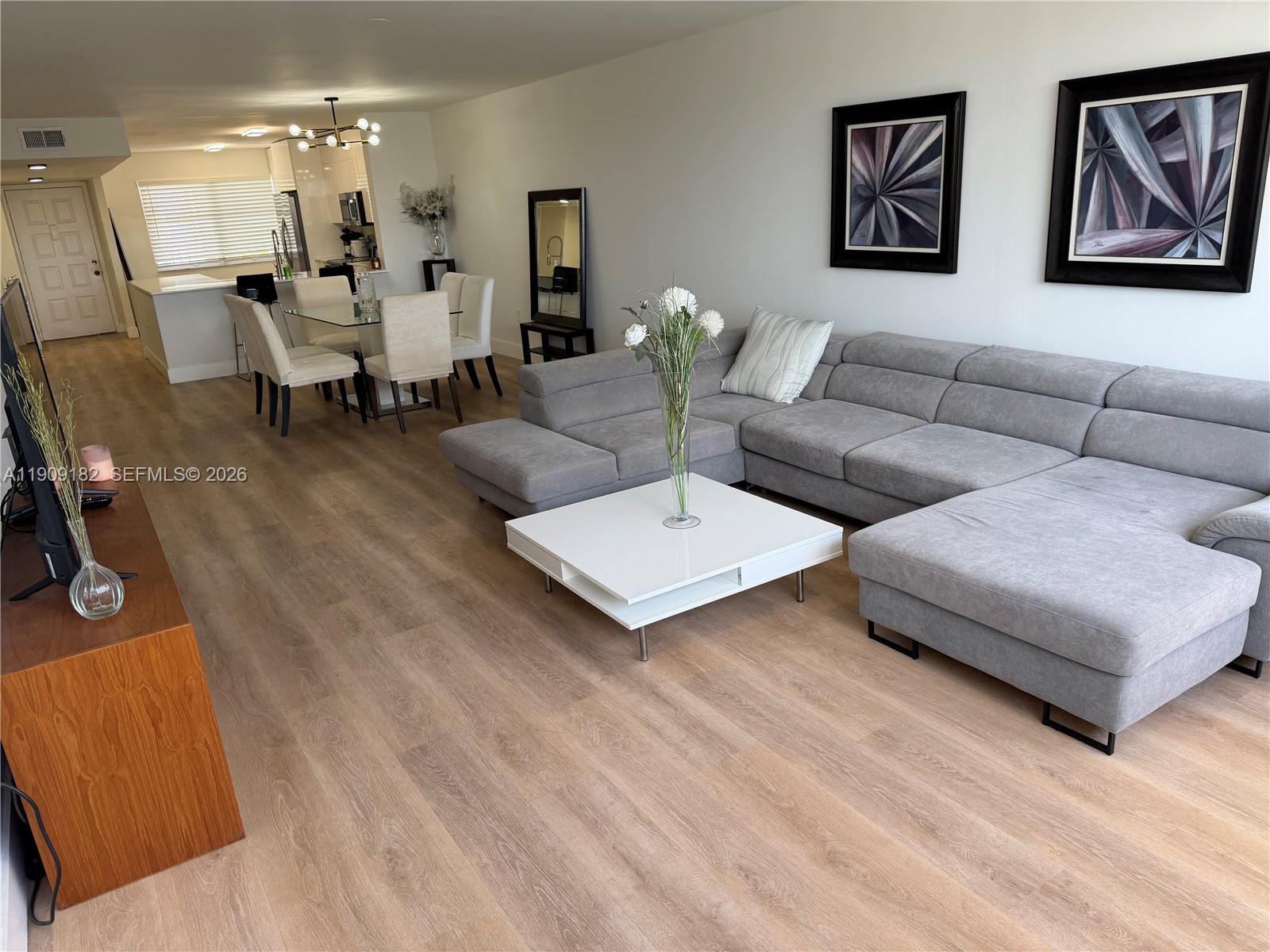 Sunrise Lakes 193 Condo