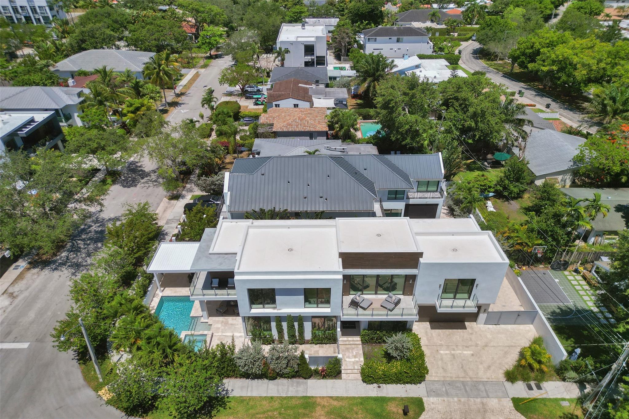 Homes for sale in Fort Lauderdale, FL | 1111 Se 9th Ave, Fort Lauderdale, FL 33316 | MLS# F10533911