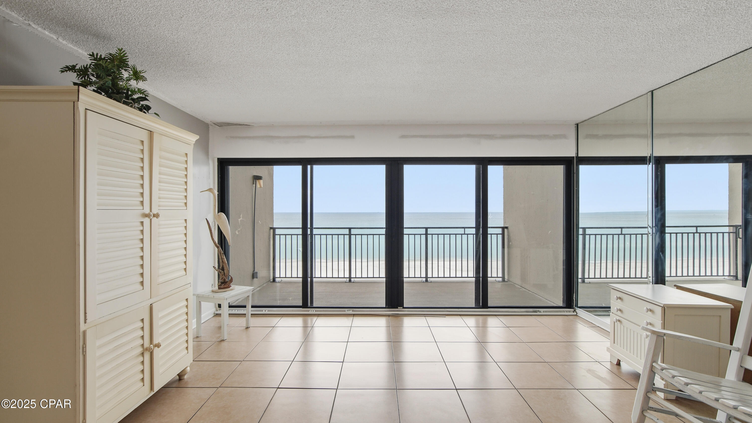 Image 11 For 8200 Surf Drive A405