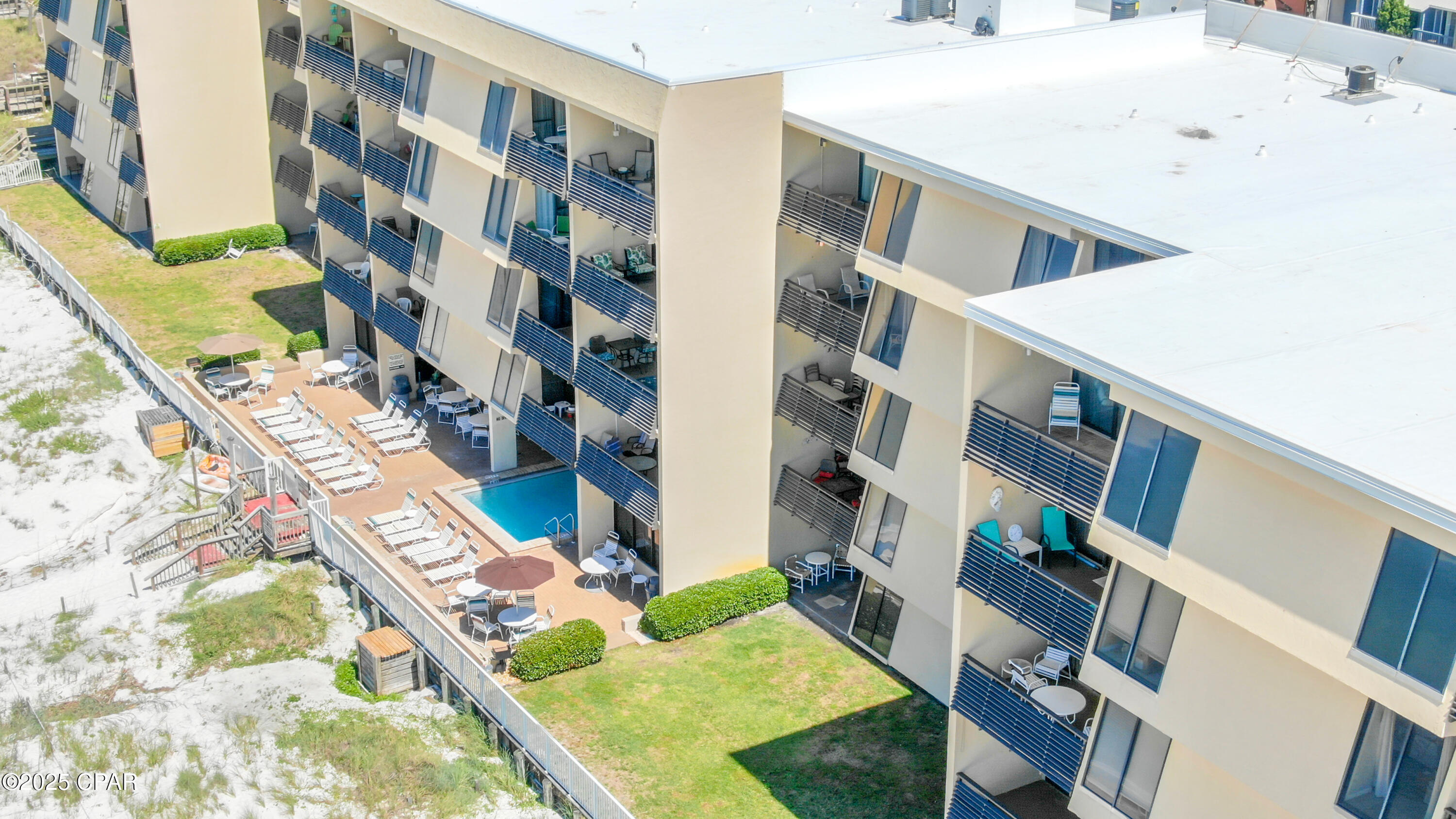 Image 25 For 8200 Surf Drive A405