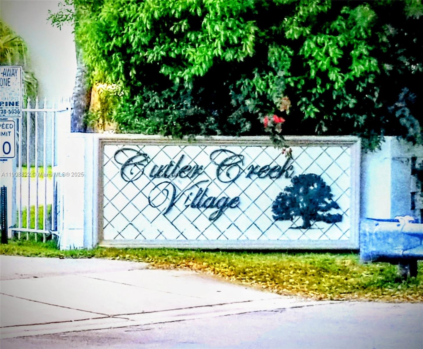 Cutler Creek Village Cond