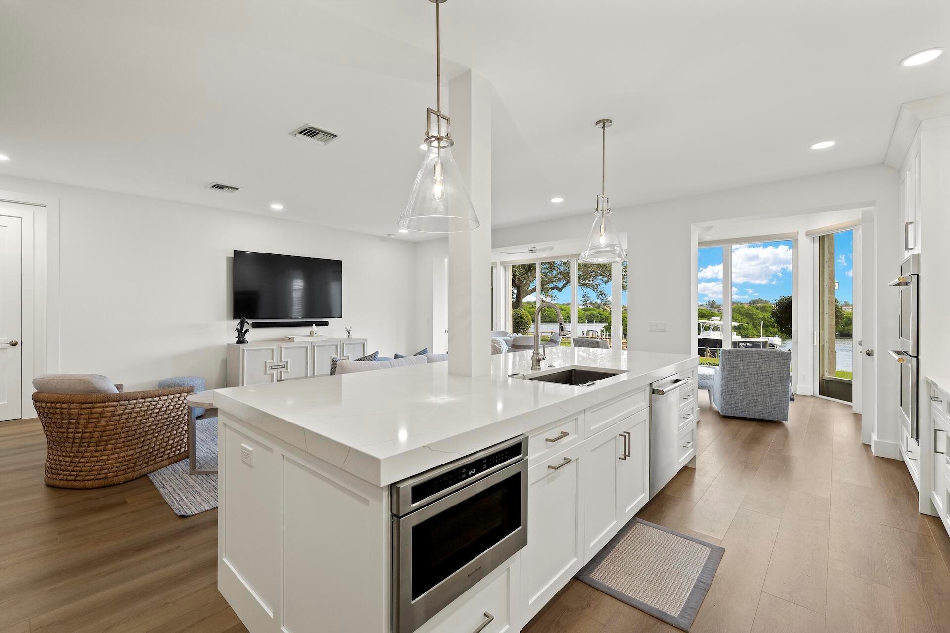 Image to showcase the property located at 220 Eagle Drive