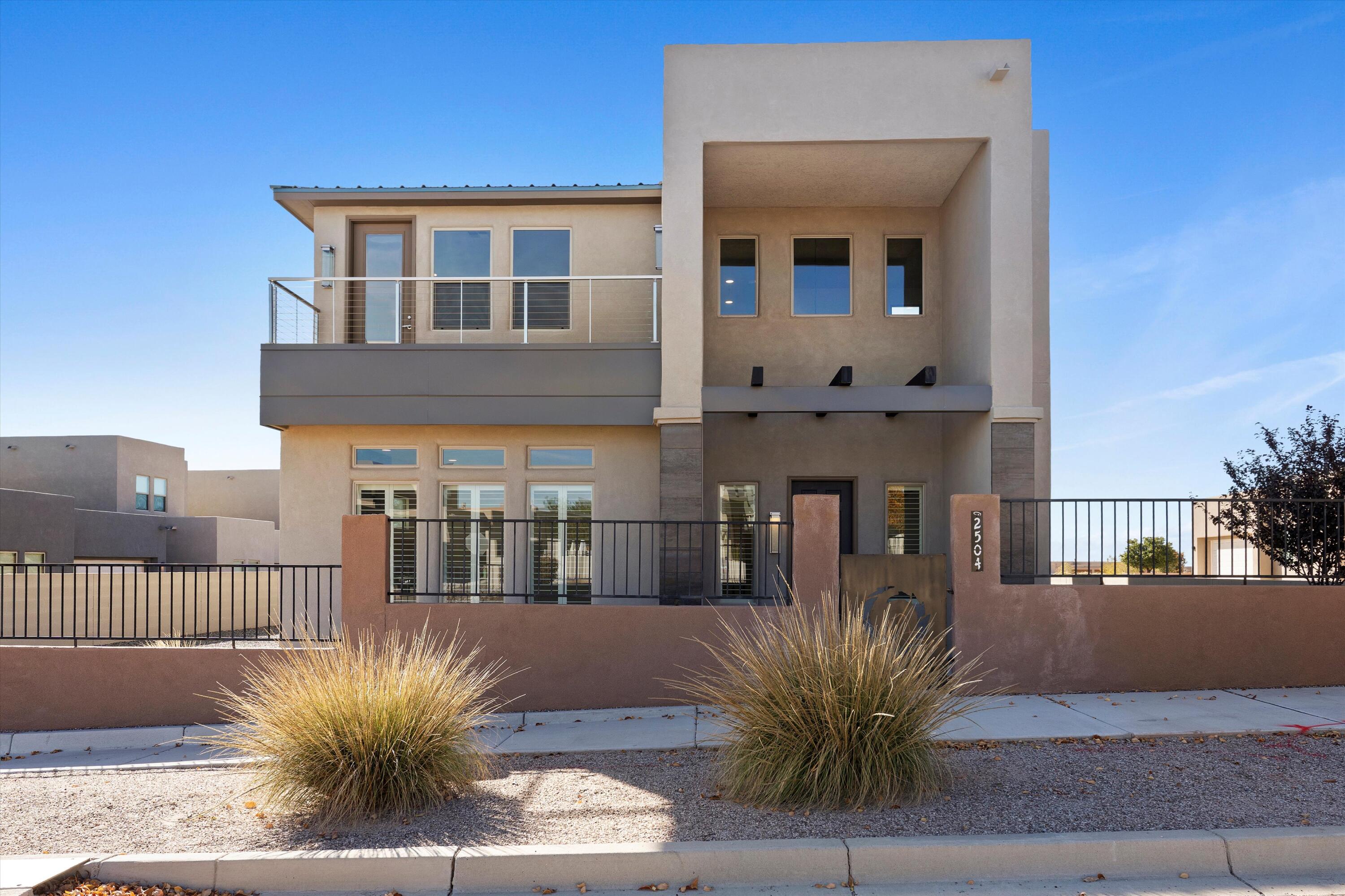 2504 Parkway Avenue, Rio Rancho, NM 87144