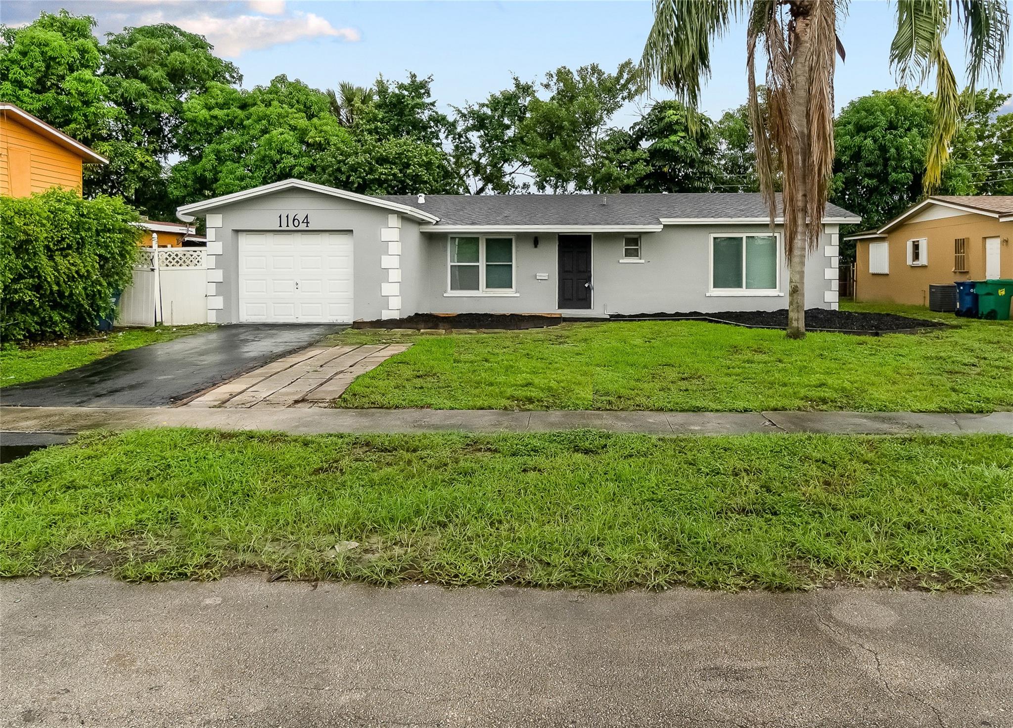 1164 45th Ter Lauderhill FL 33313 | F10535467