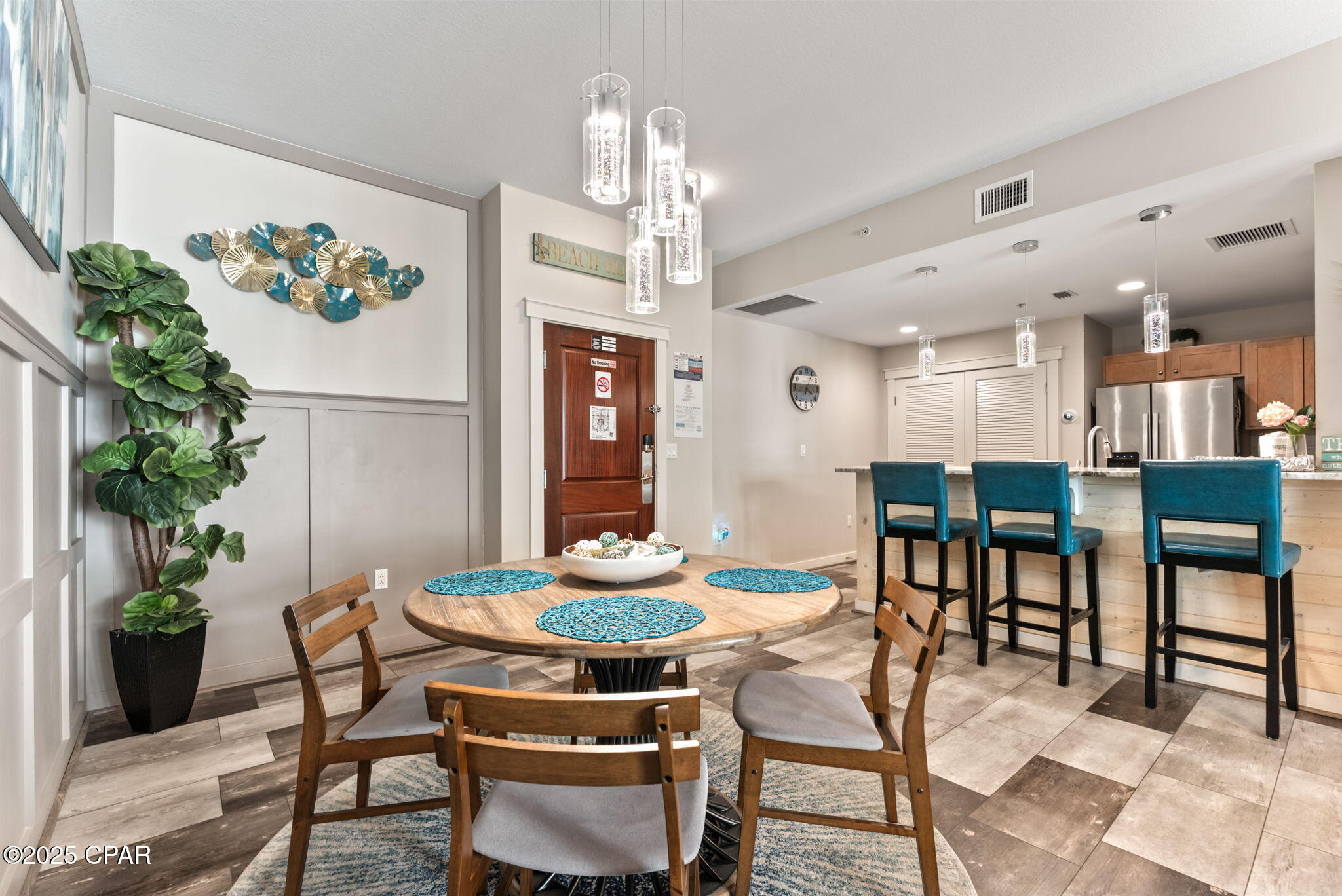 Image 11 For 15100 Front Beach Road 908