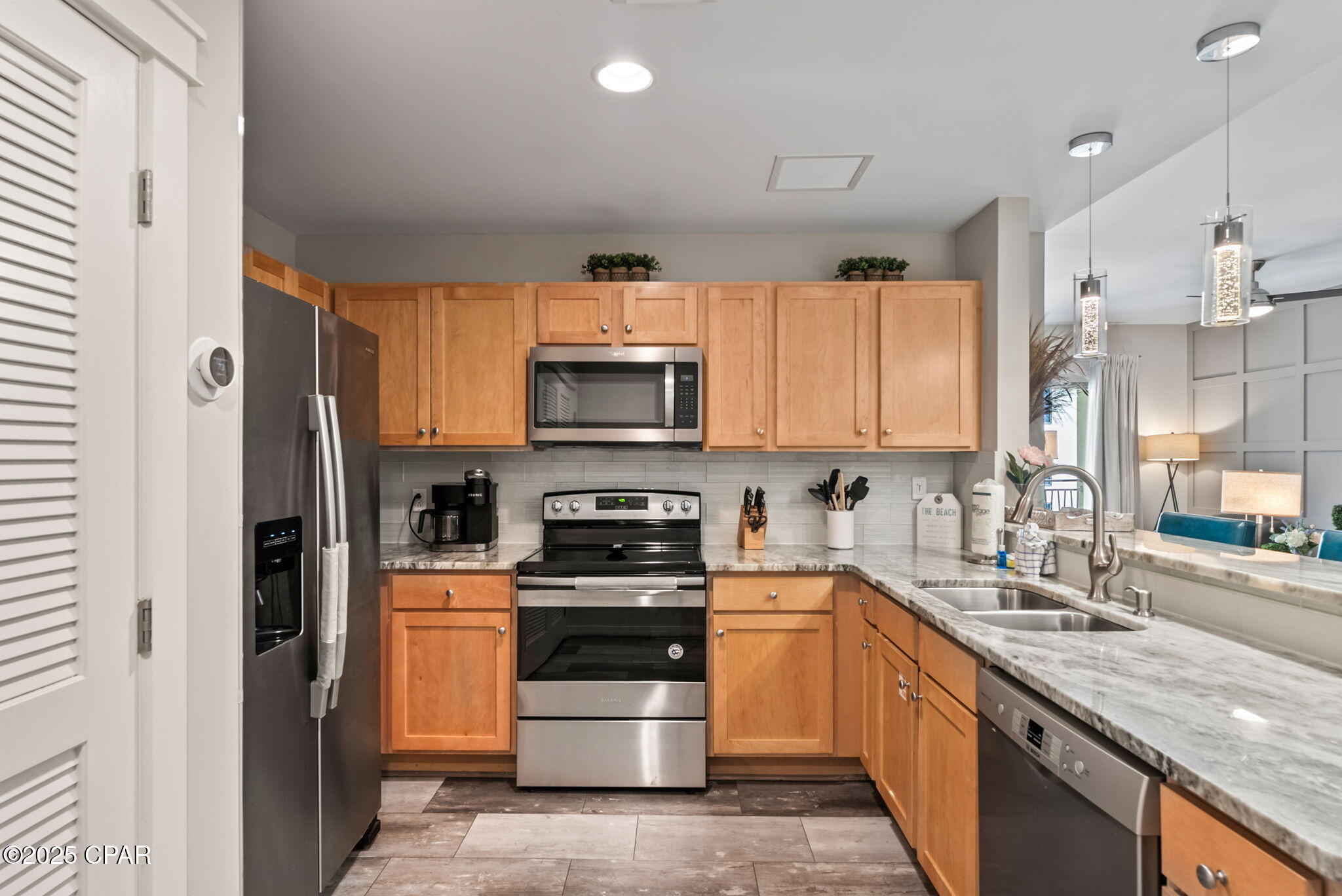 Image 17 For 15100 Front Beach Road 908