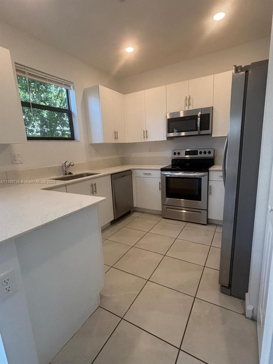 Silver Palm Residential H