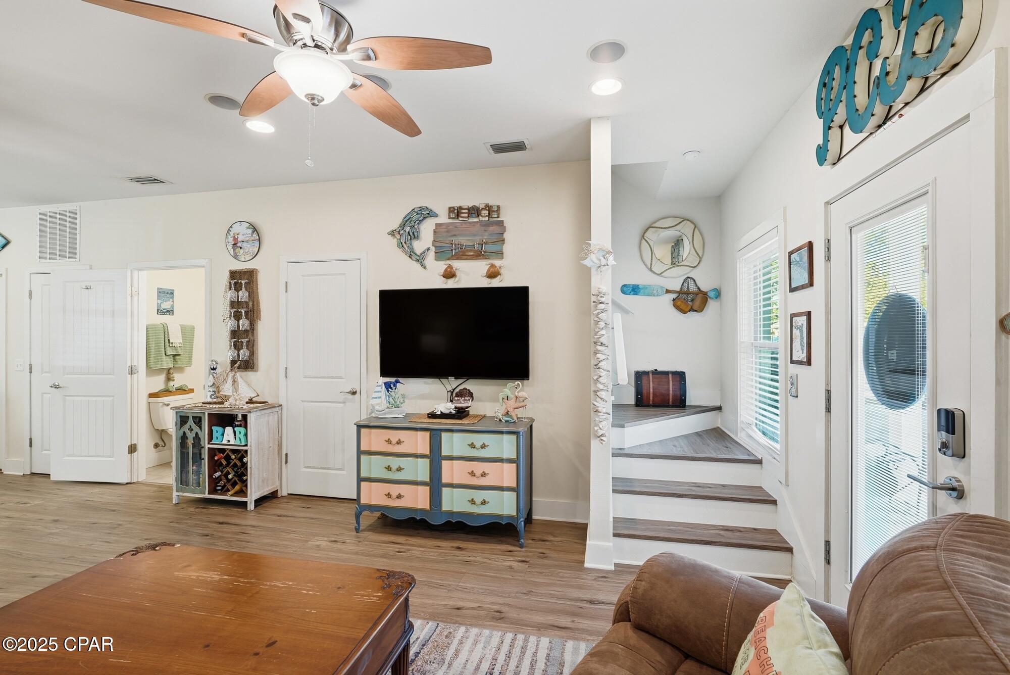 Image 5 For 8611 Marlin Pl