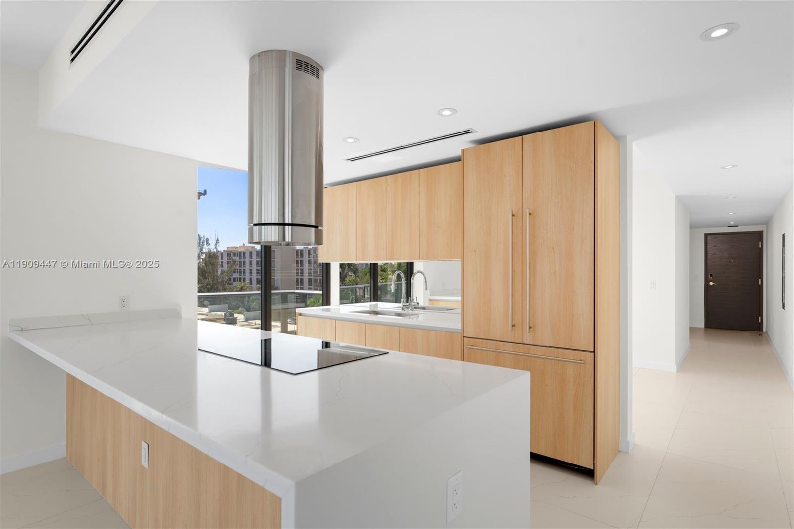 9901 W Bay Harbor Dr 506