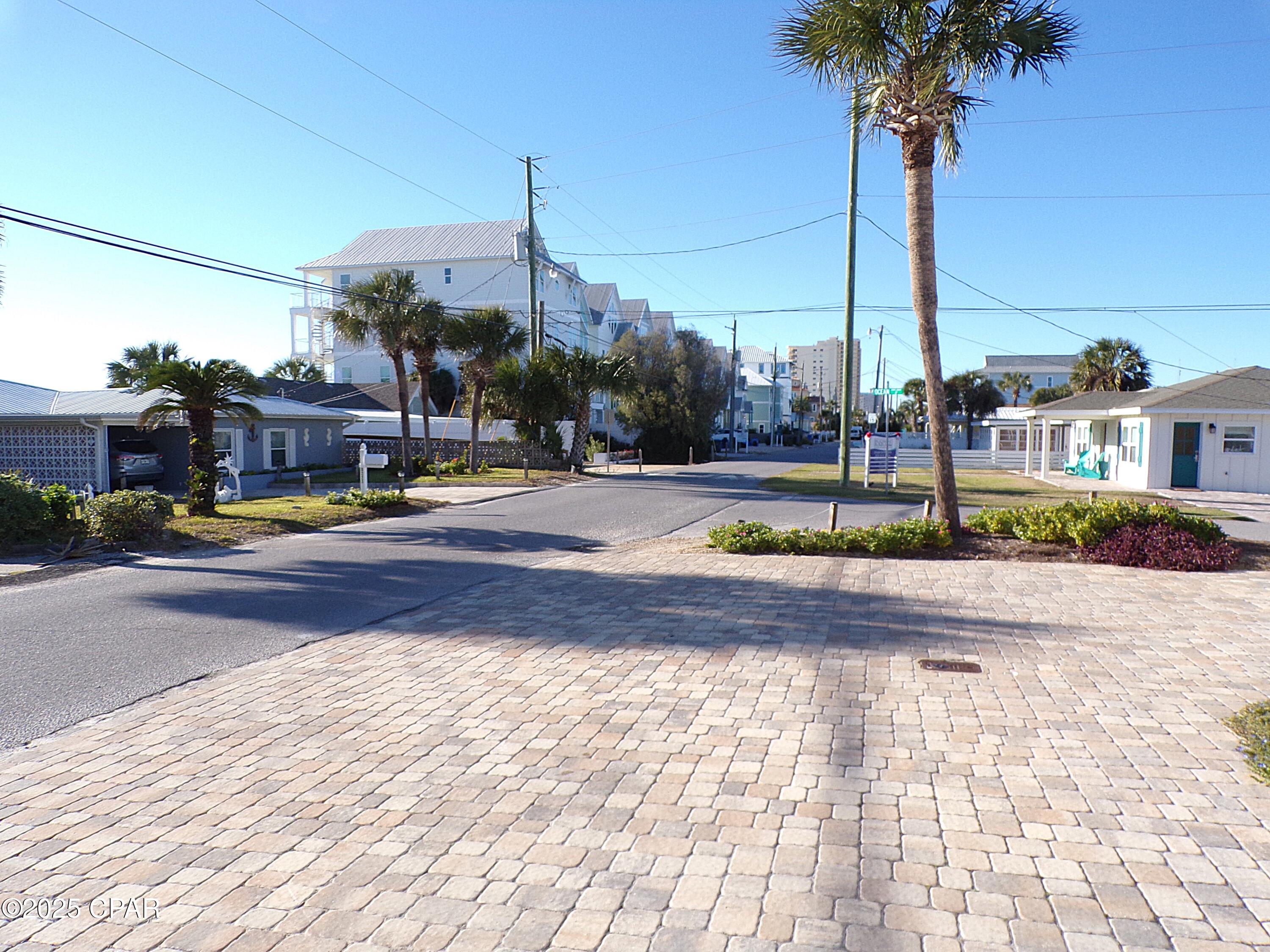 Image 16 For 8213 Surf Drive