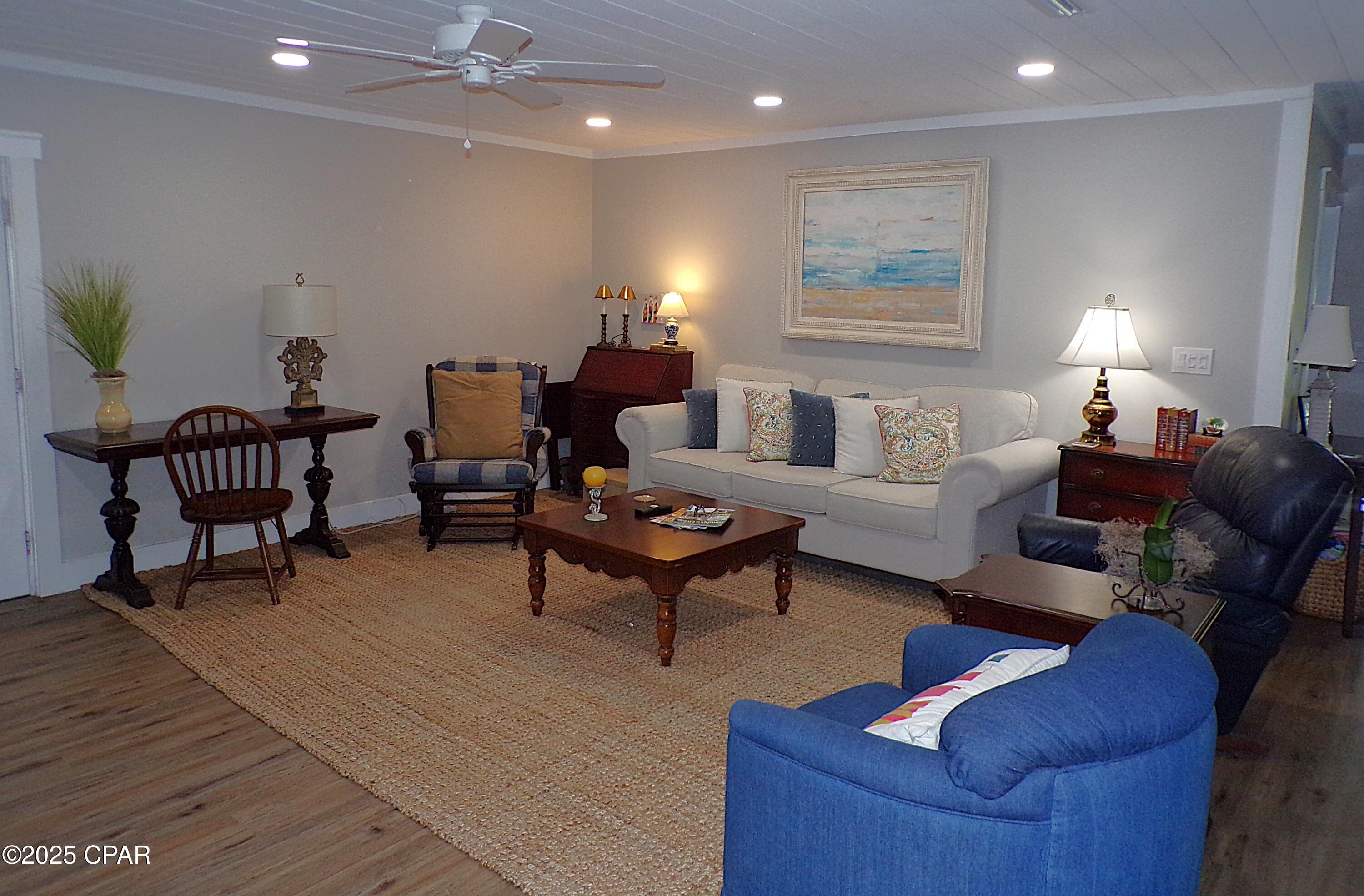 Image 25 For 8213 Surf Drive