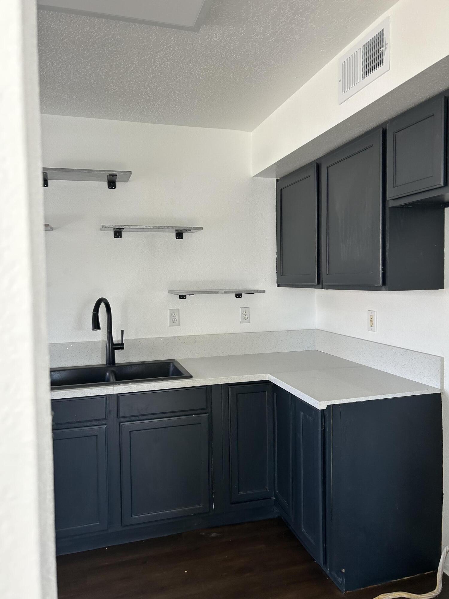 8423 Bay Mare Avenue SW Living Room