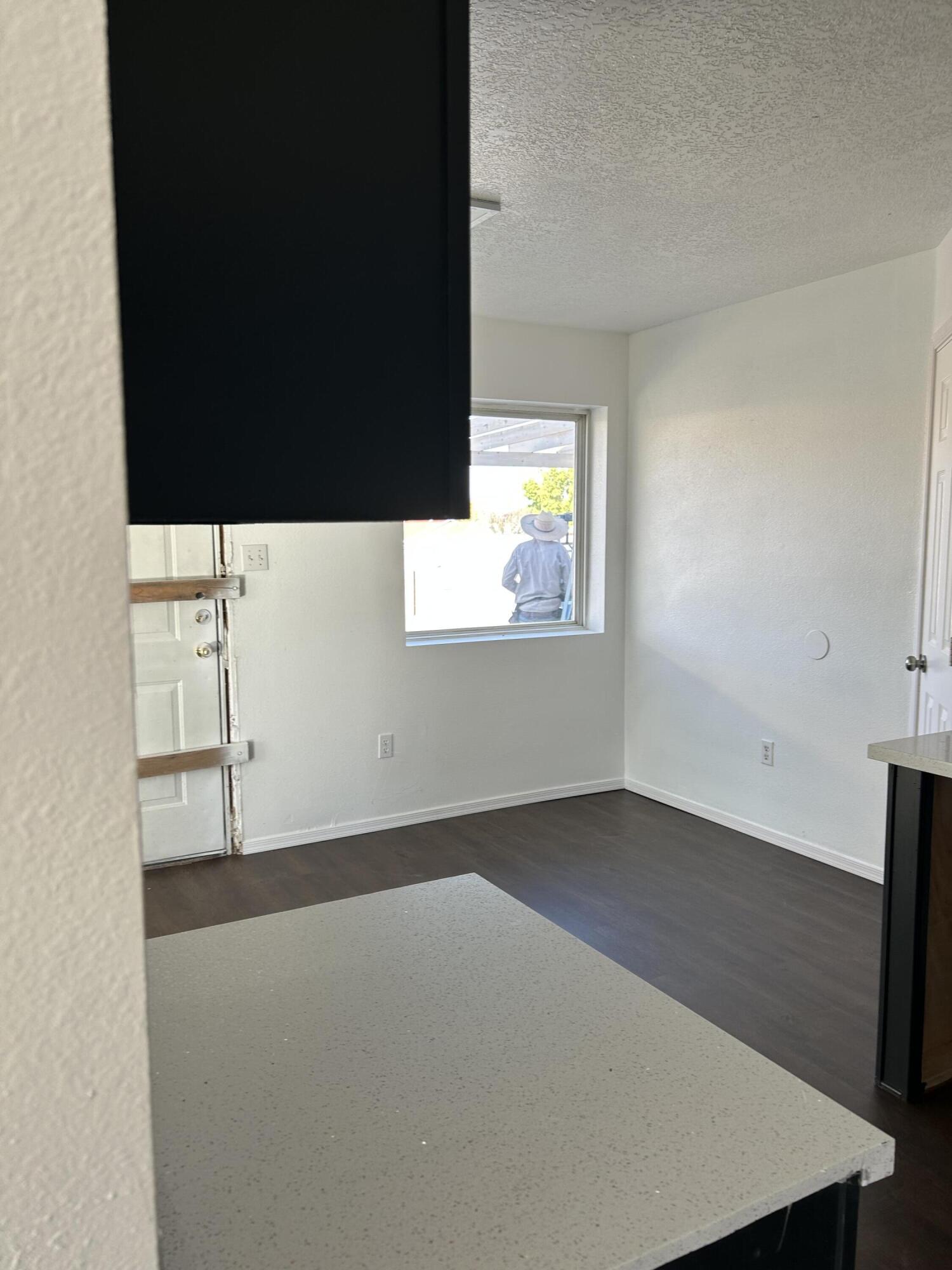 8423 Bay Mare Avenue SW Living Room