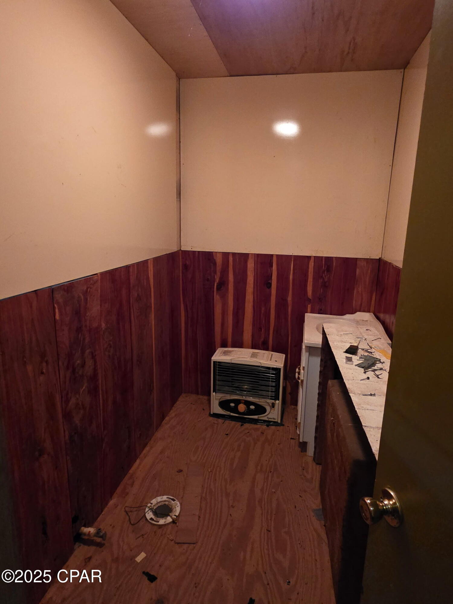 Image 9 For 2785 Otter Pond Road