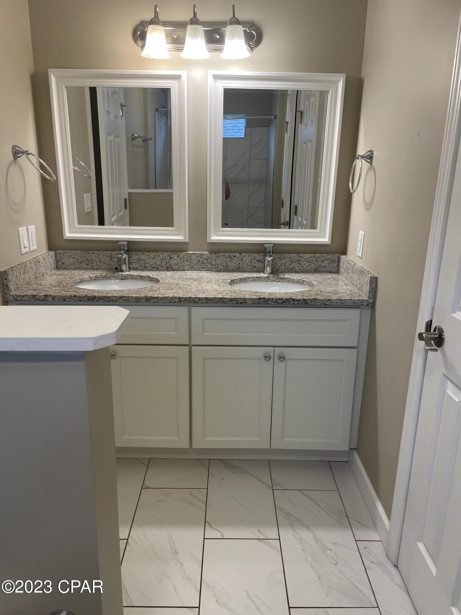 Image 11 For 102 Michelle Court