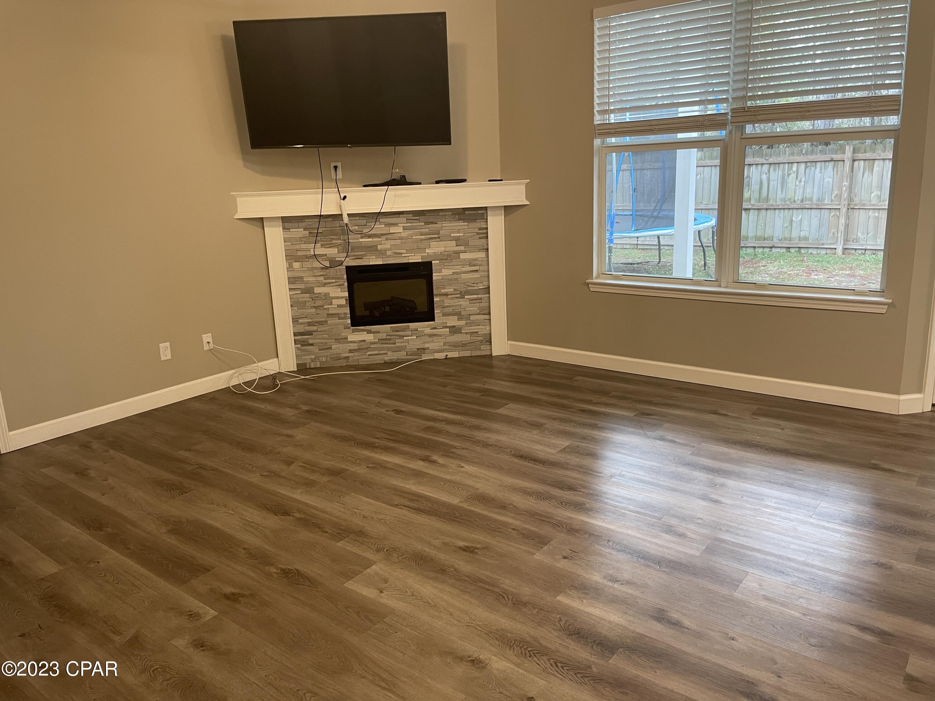 Image 5 For 102 Michelle Court