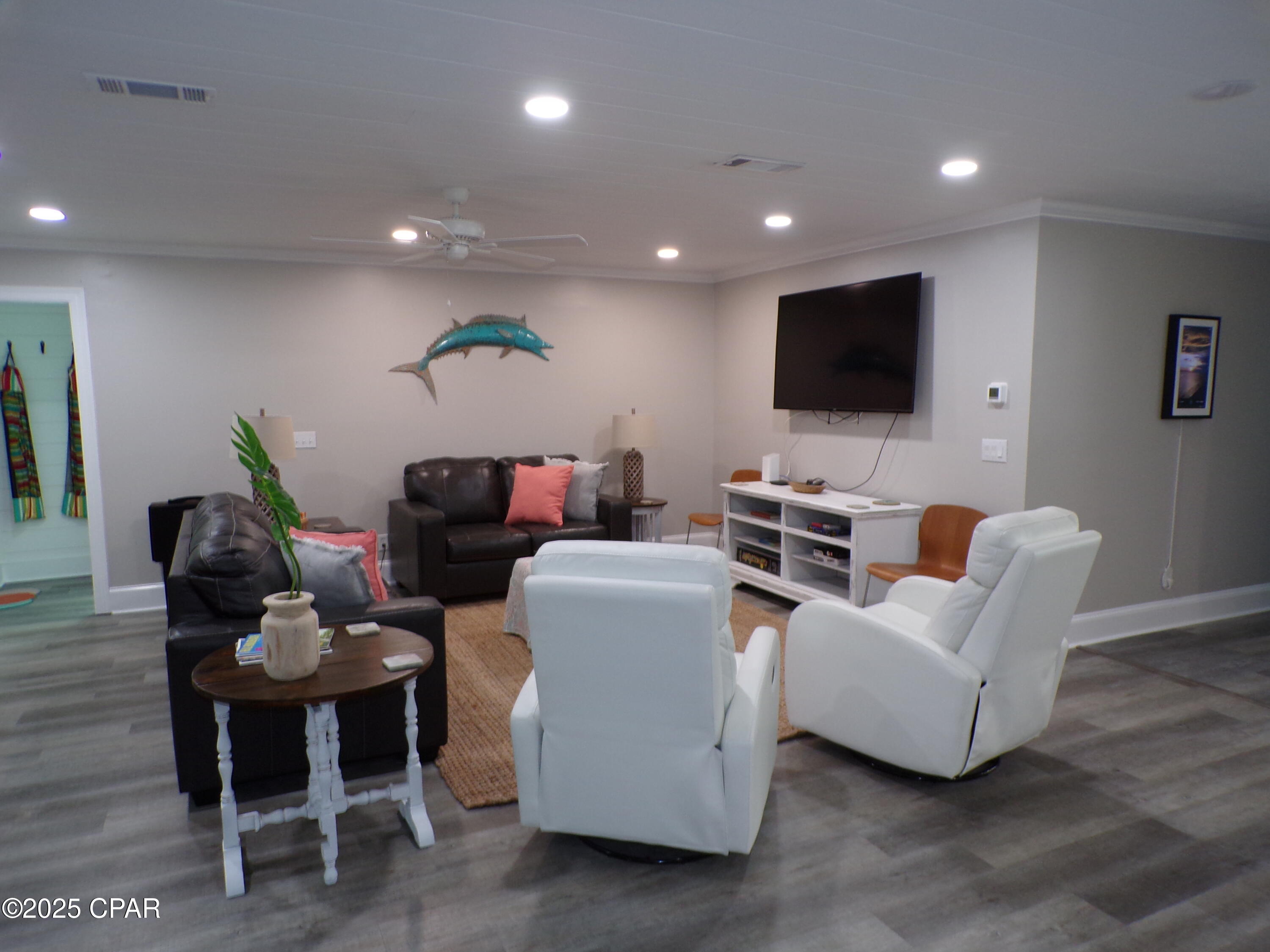 Image 18 For 8312 Surf Drive