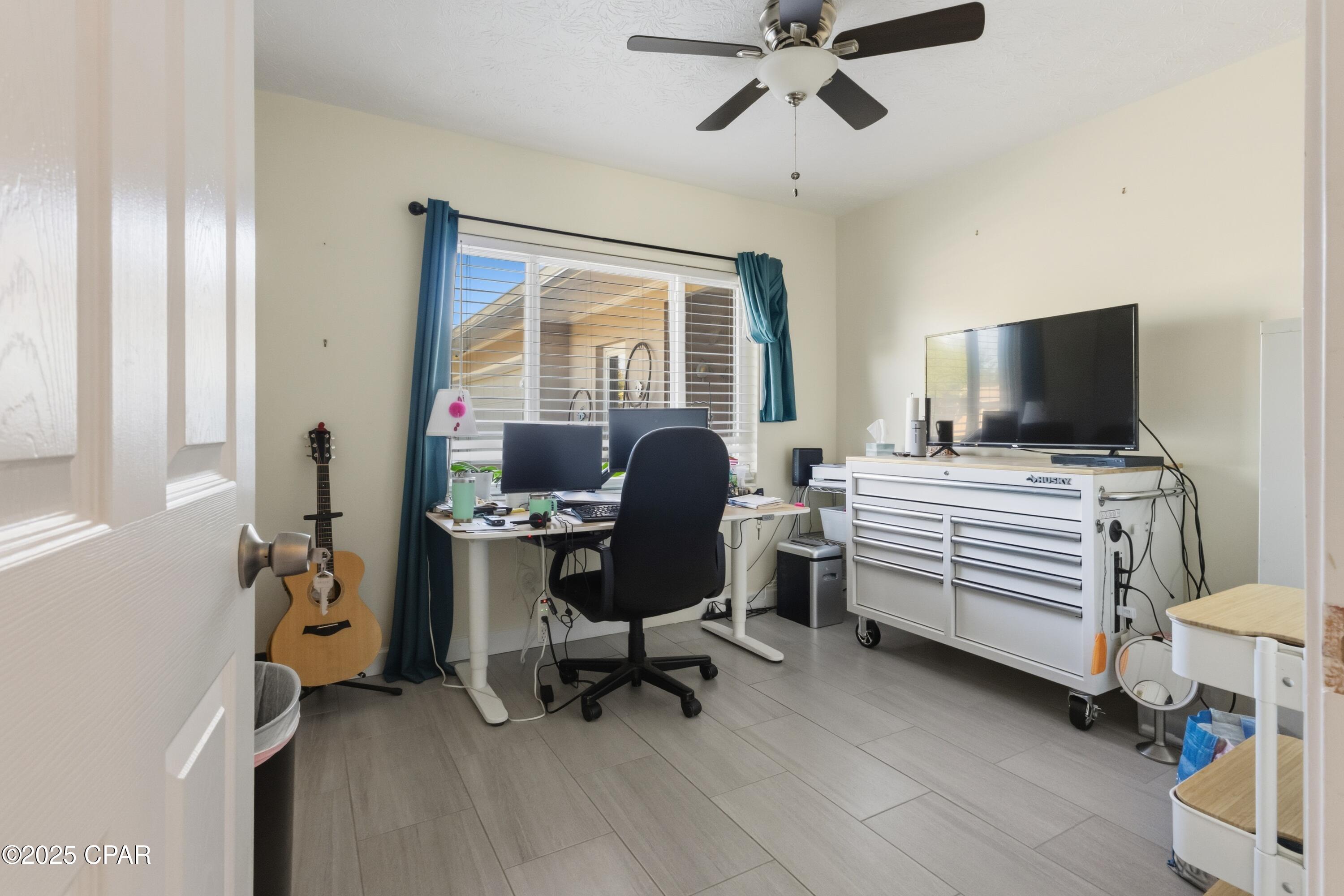 Image 11 For 305 Floyd Drive