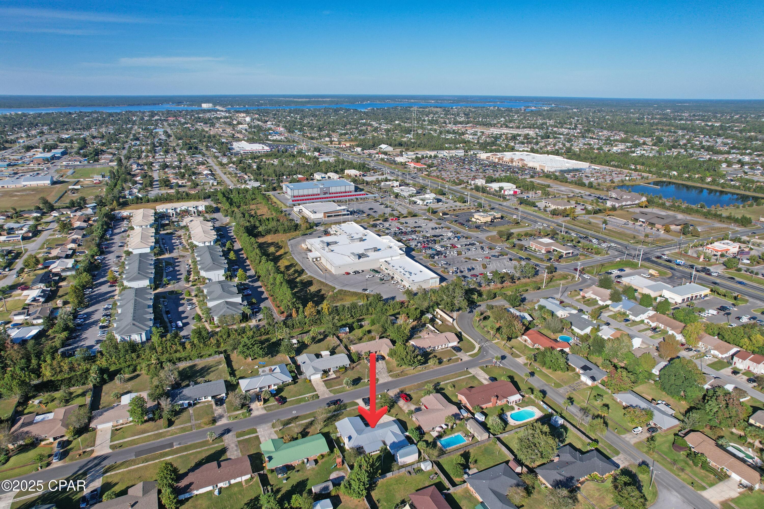 Image 13 For 305 Floyd Drive