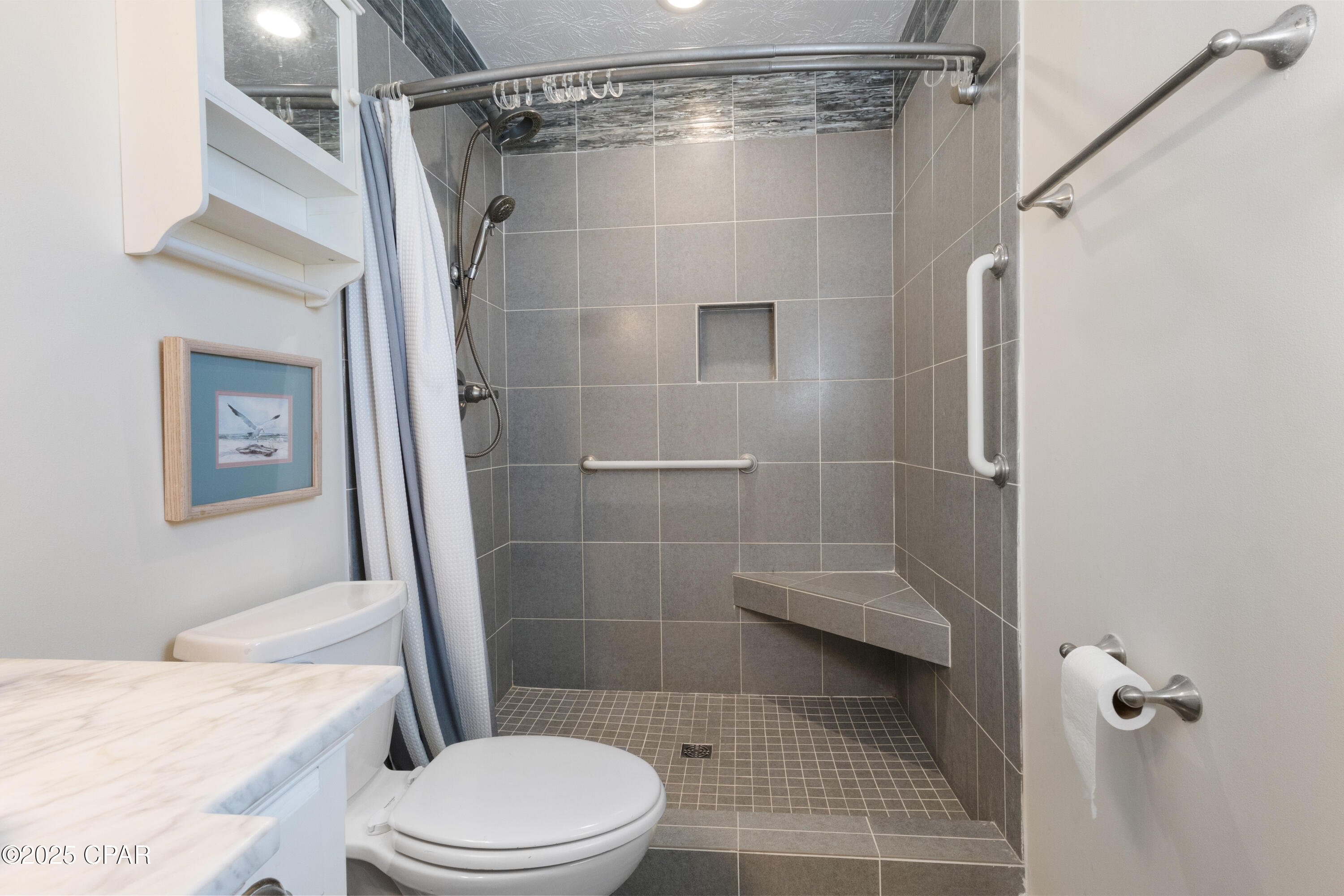 Image 14 For 305 Floyd Drive