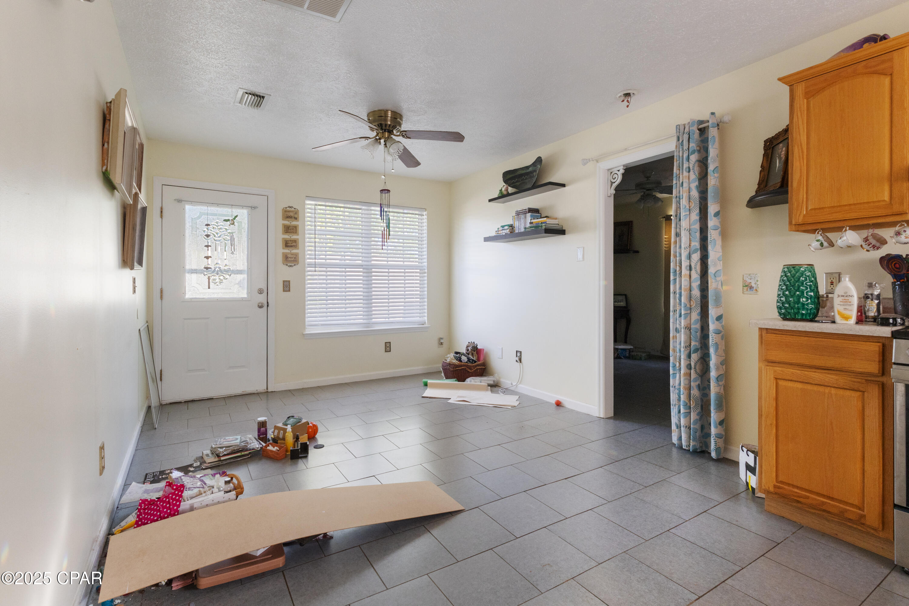 Image 17 For 305 Floyd Drive