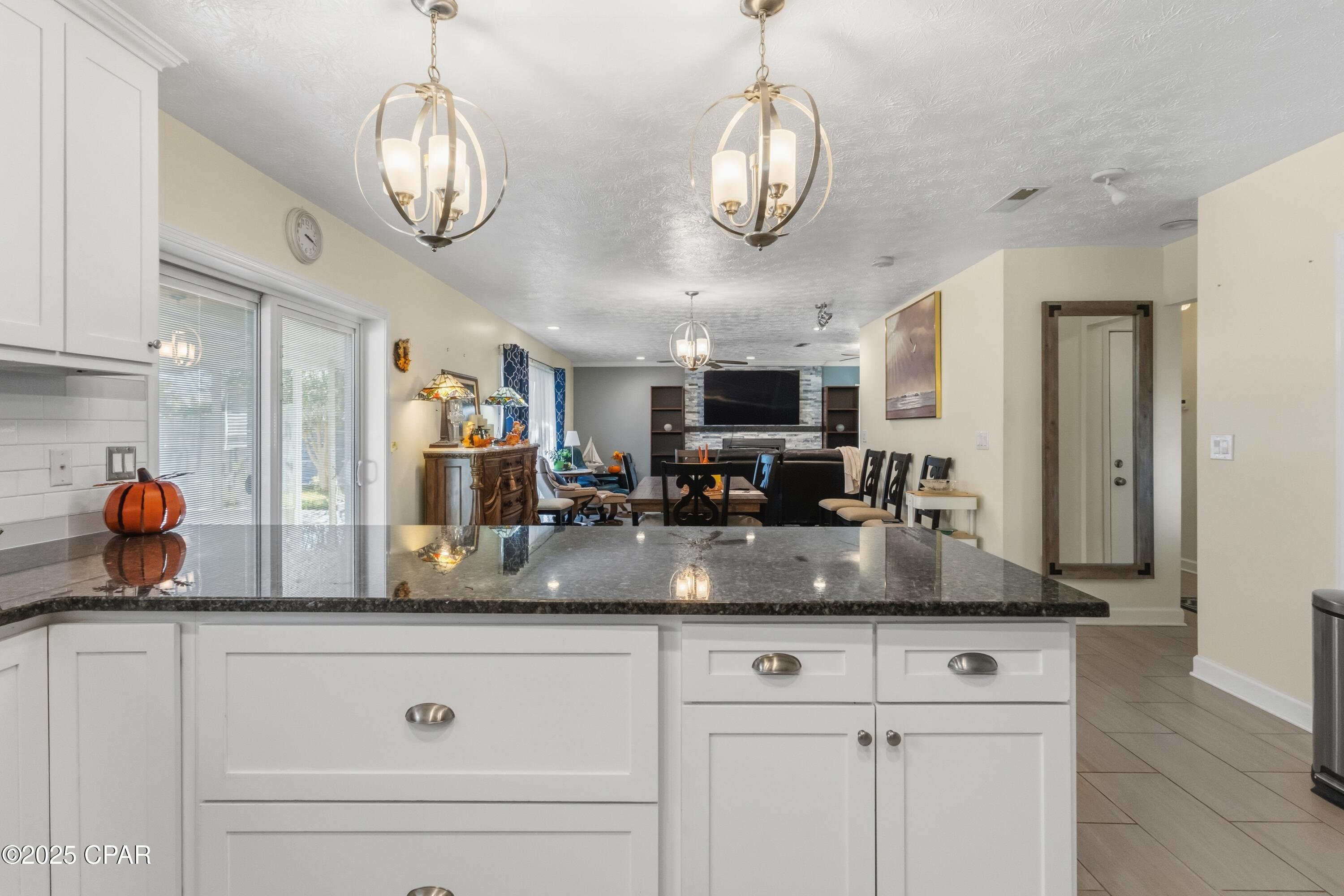 Image 6 For 305 Floyd Drive