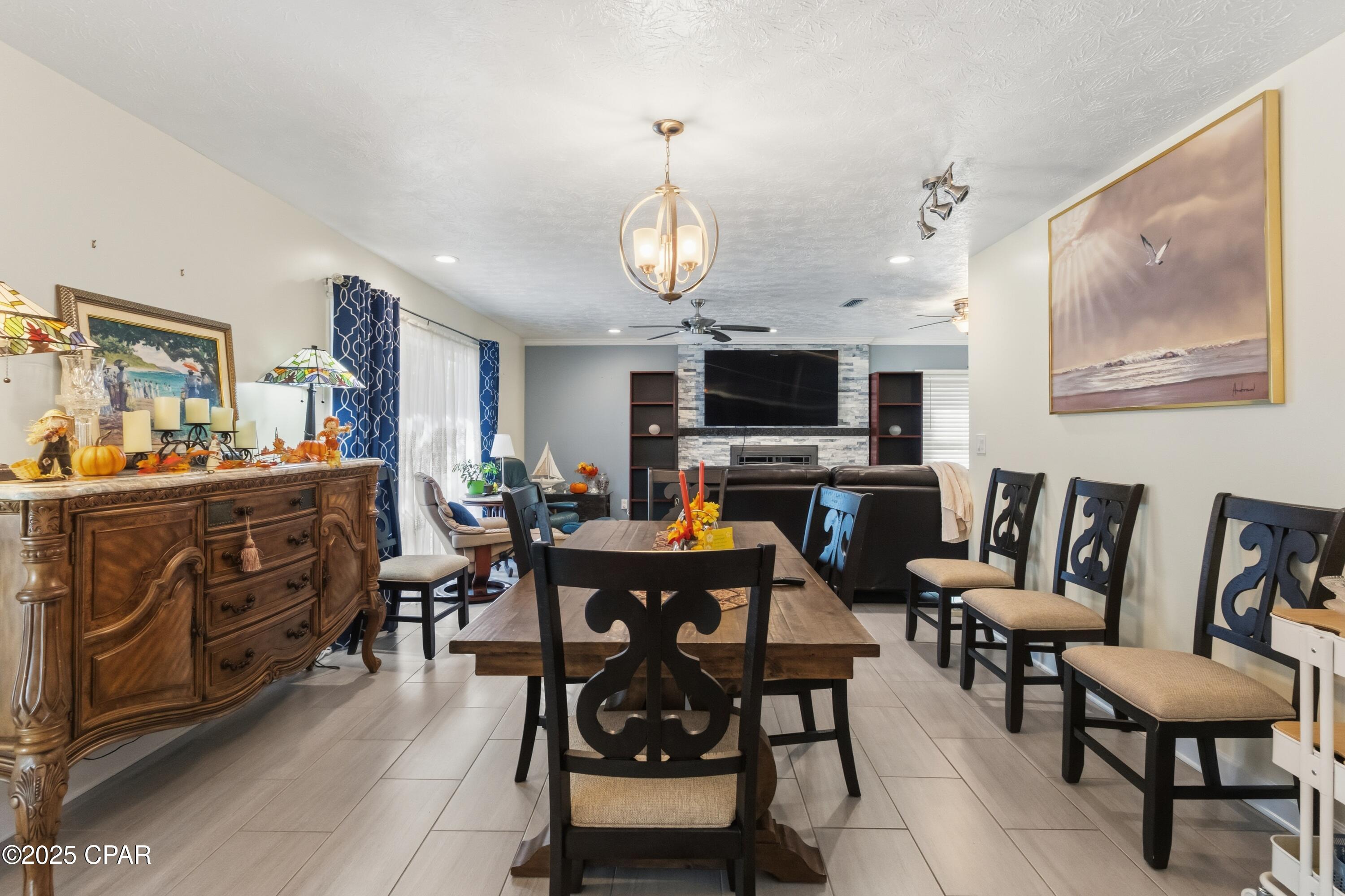 Image 7 For 305 Floyd Drive